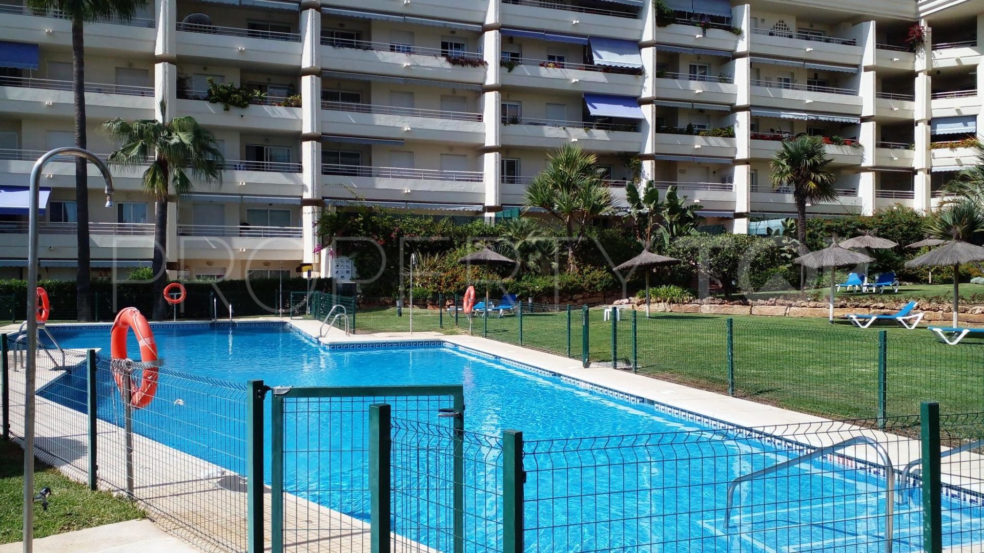 Duplex penthouse in Costa Nagüeles II for sale