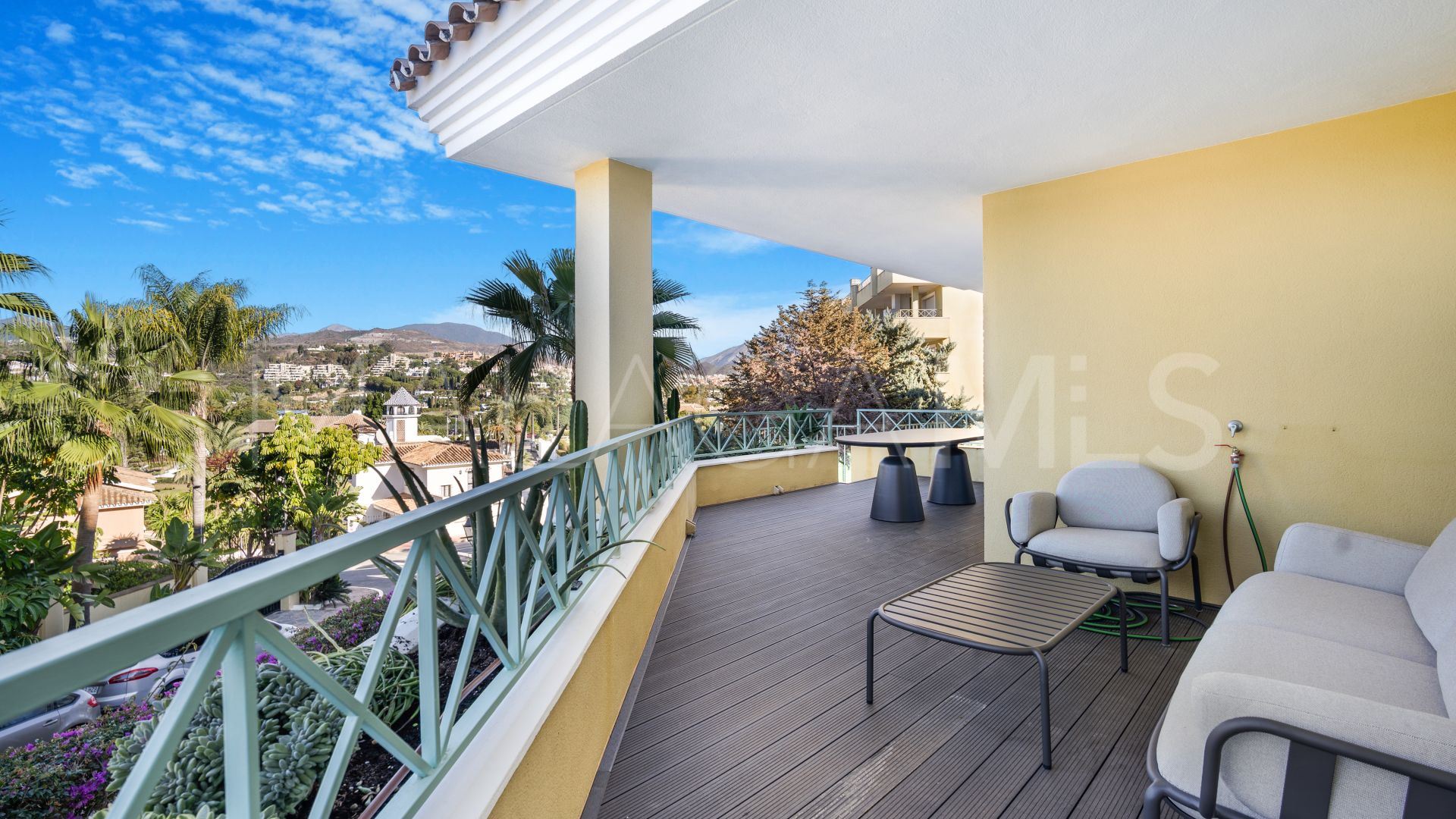 3 bedrooms Los Naranjos ground floor apartment for sale