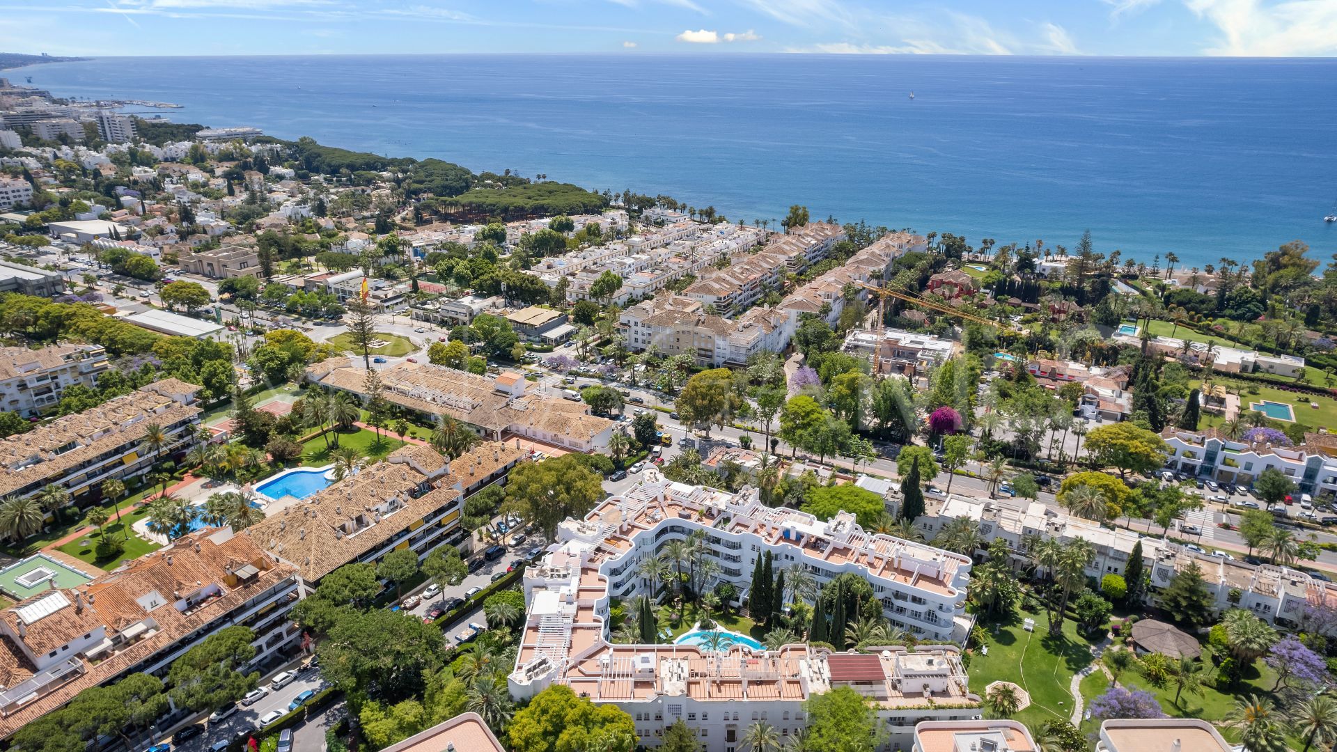 Buy ground floor apartment in Marbella Real with 2 bedrooms