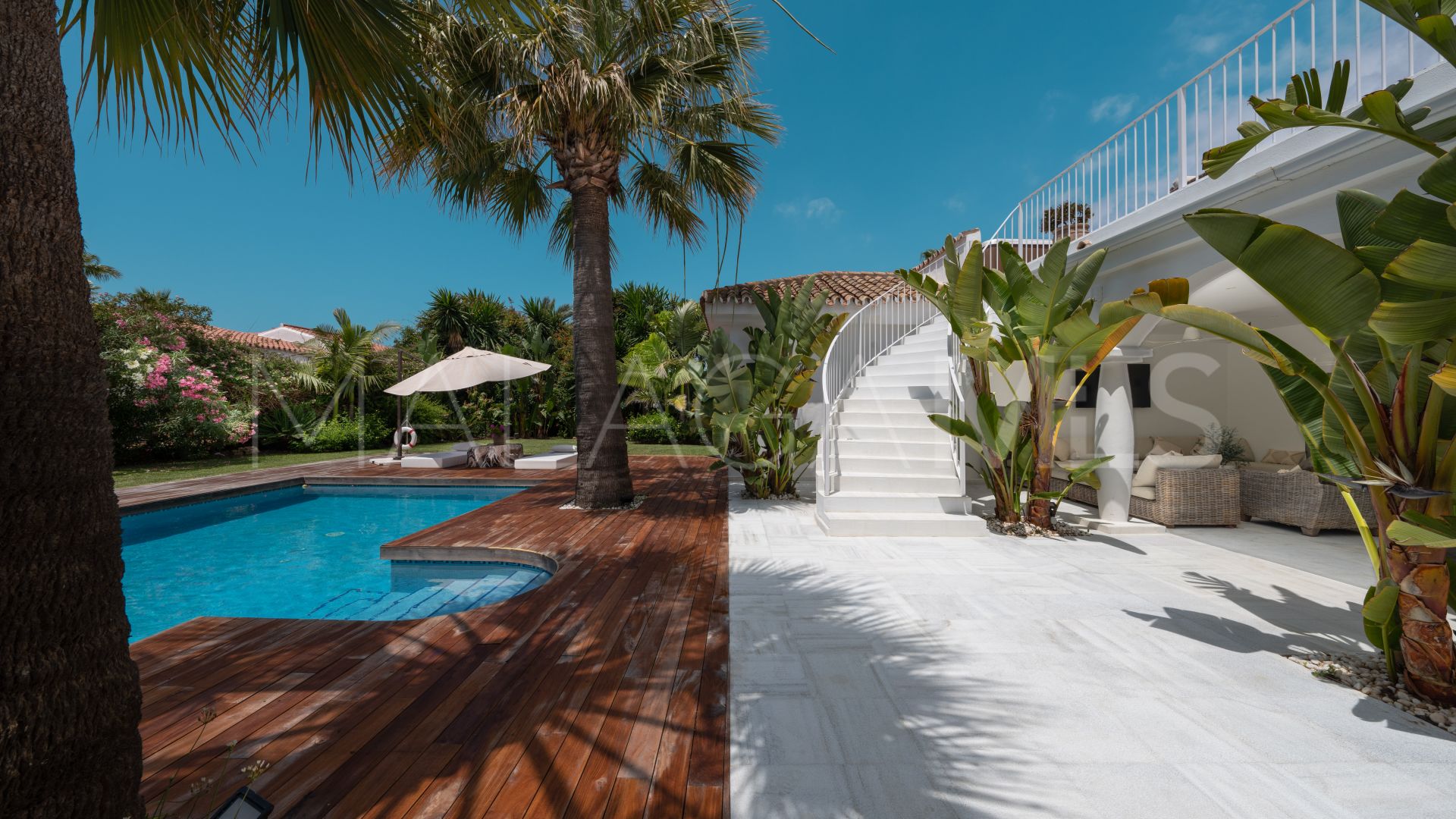 Villa with 5 bedrooms for sale in Marbella Este