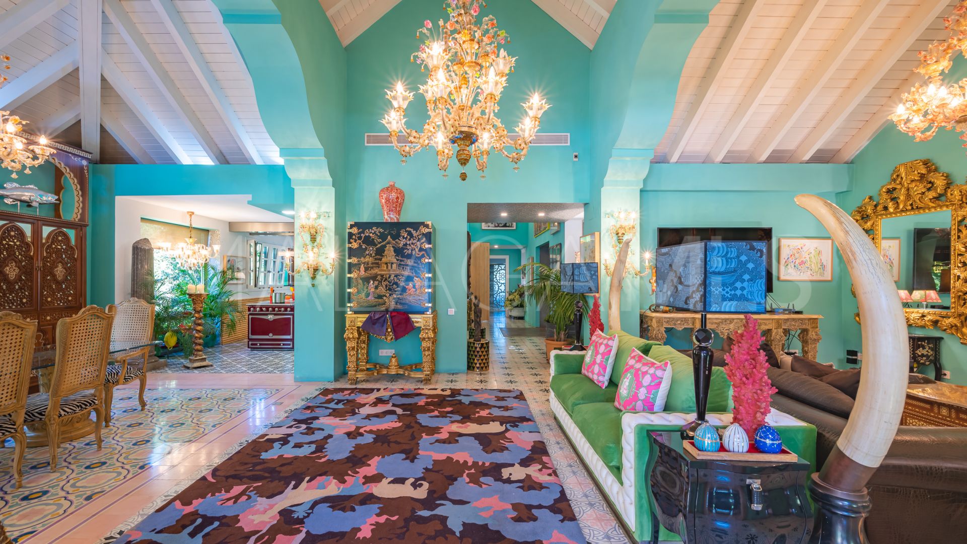 5 bedrooms villa in Las Lomas del Marbella Club for sale