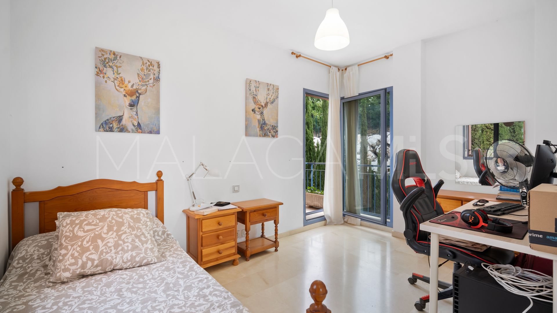 Buy adosado de 5 bedrooms in Nueva Andalucia