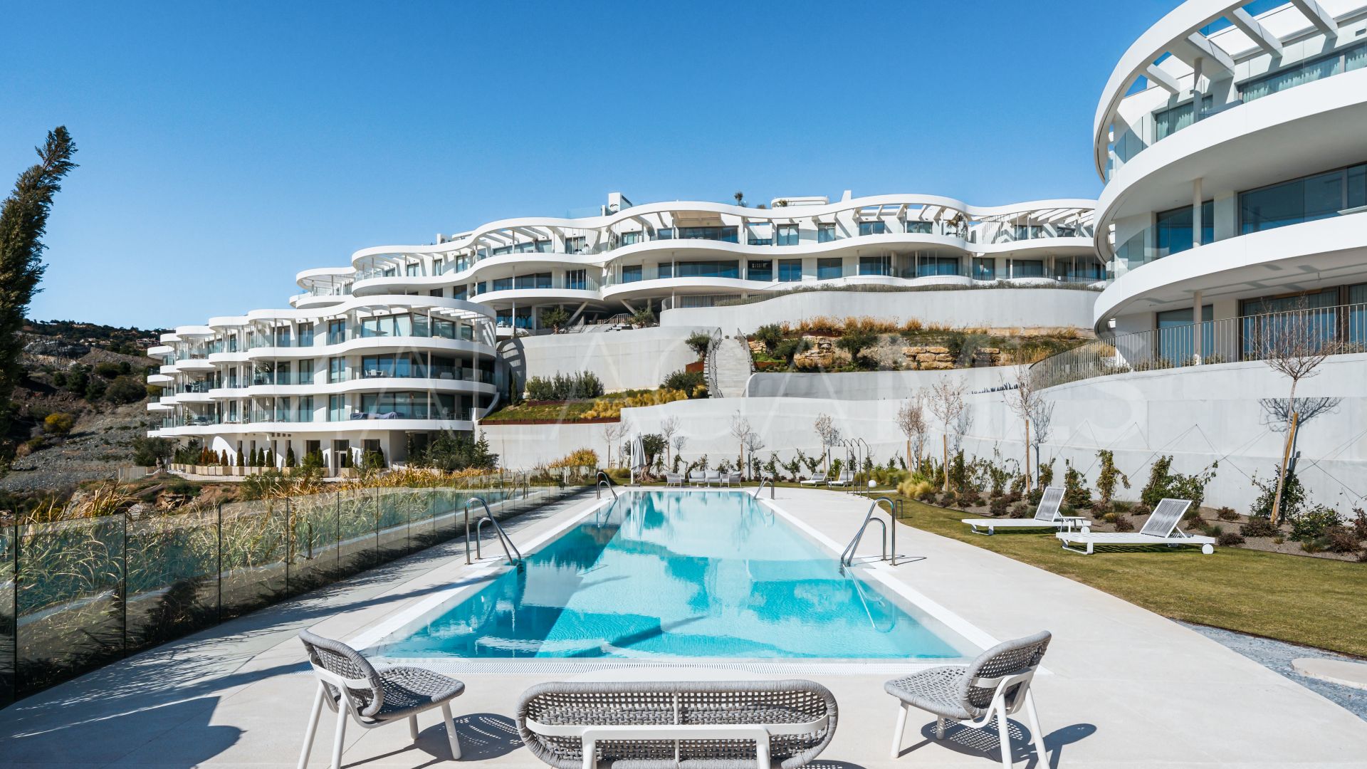 Appartement rez de chaussée for sale in The View Marbella