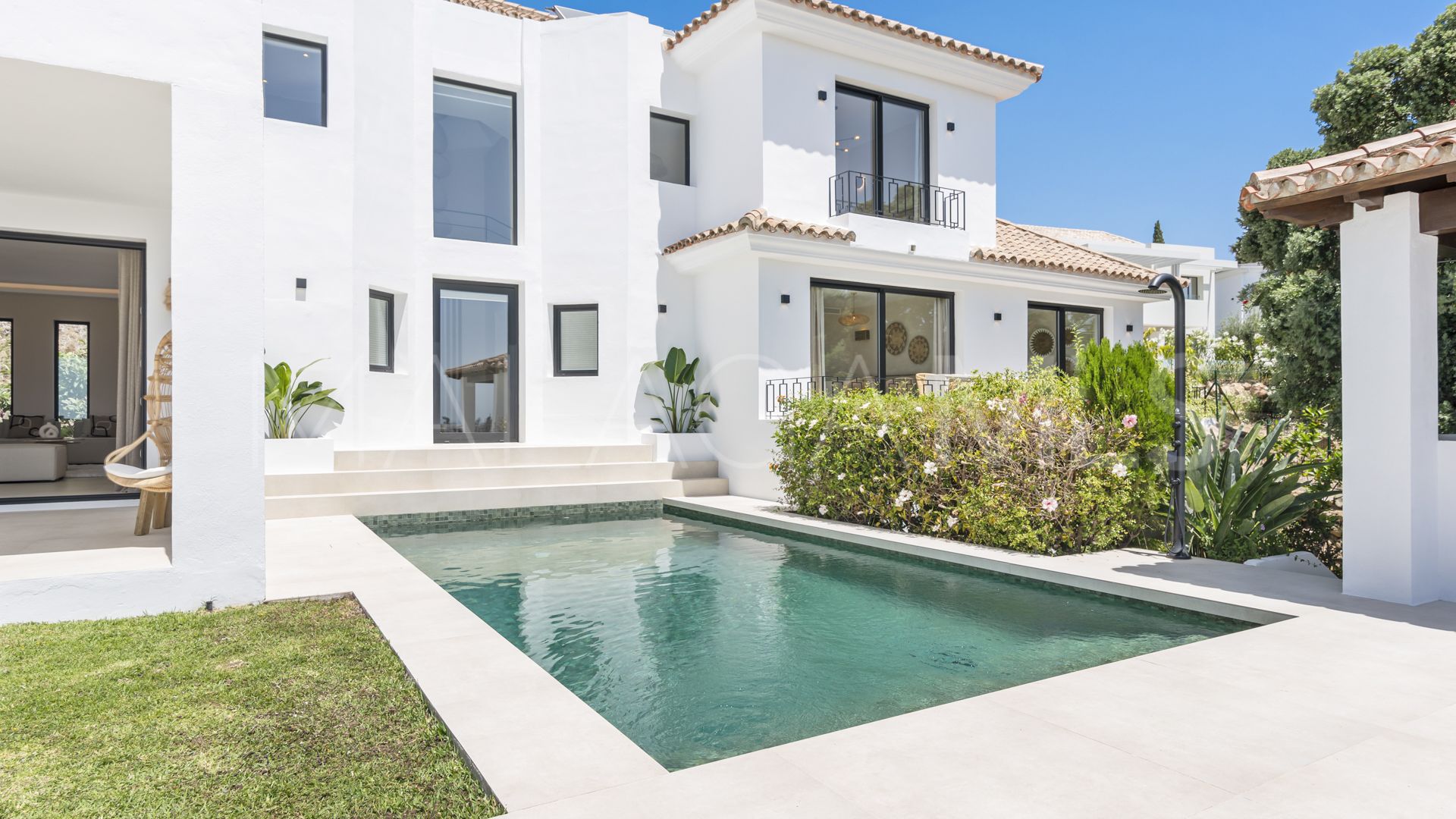 6 bedrooms villa in Paraiso Alto for sale