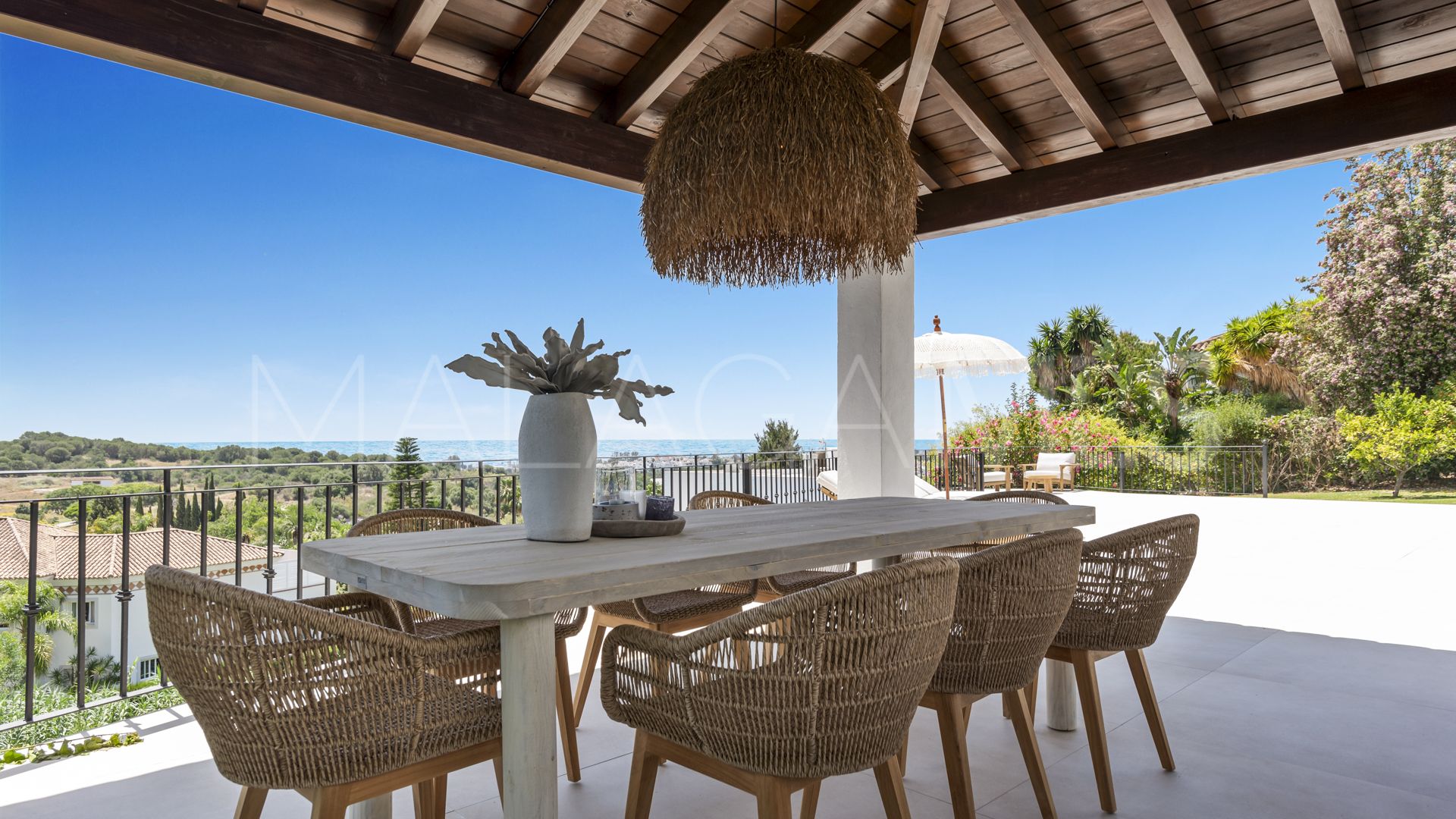 Villa for sale in Paraiso Alto