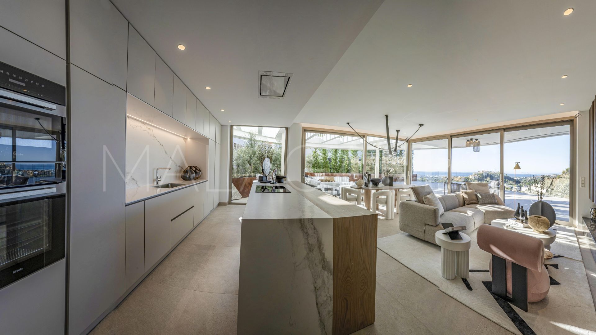 Appartement rez de chaussée for sale in The View Marbella