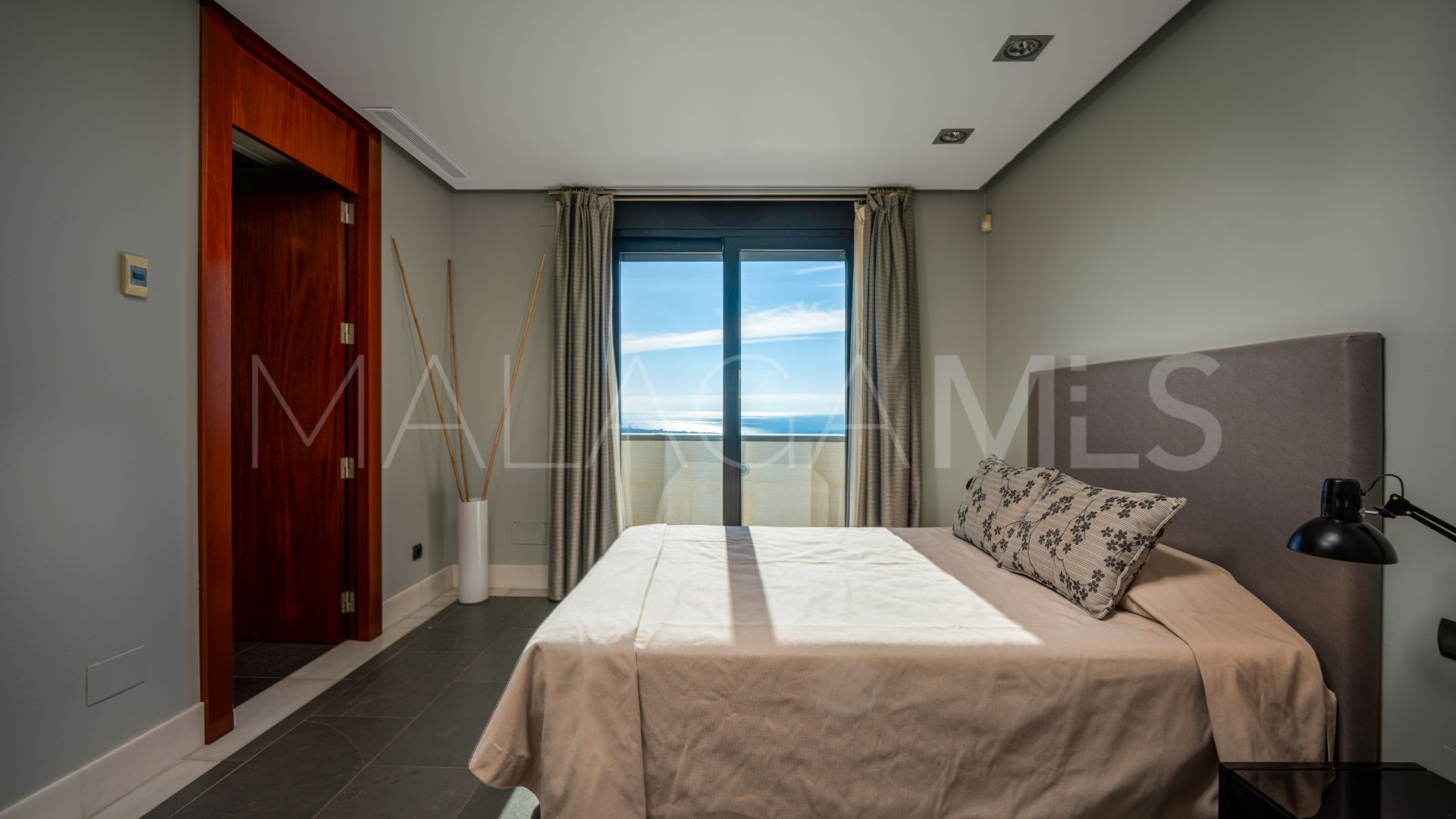 Buy villa in Los Monteros