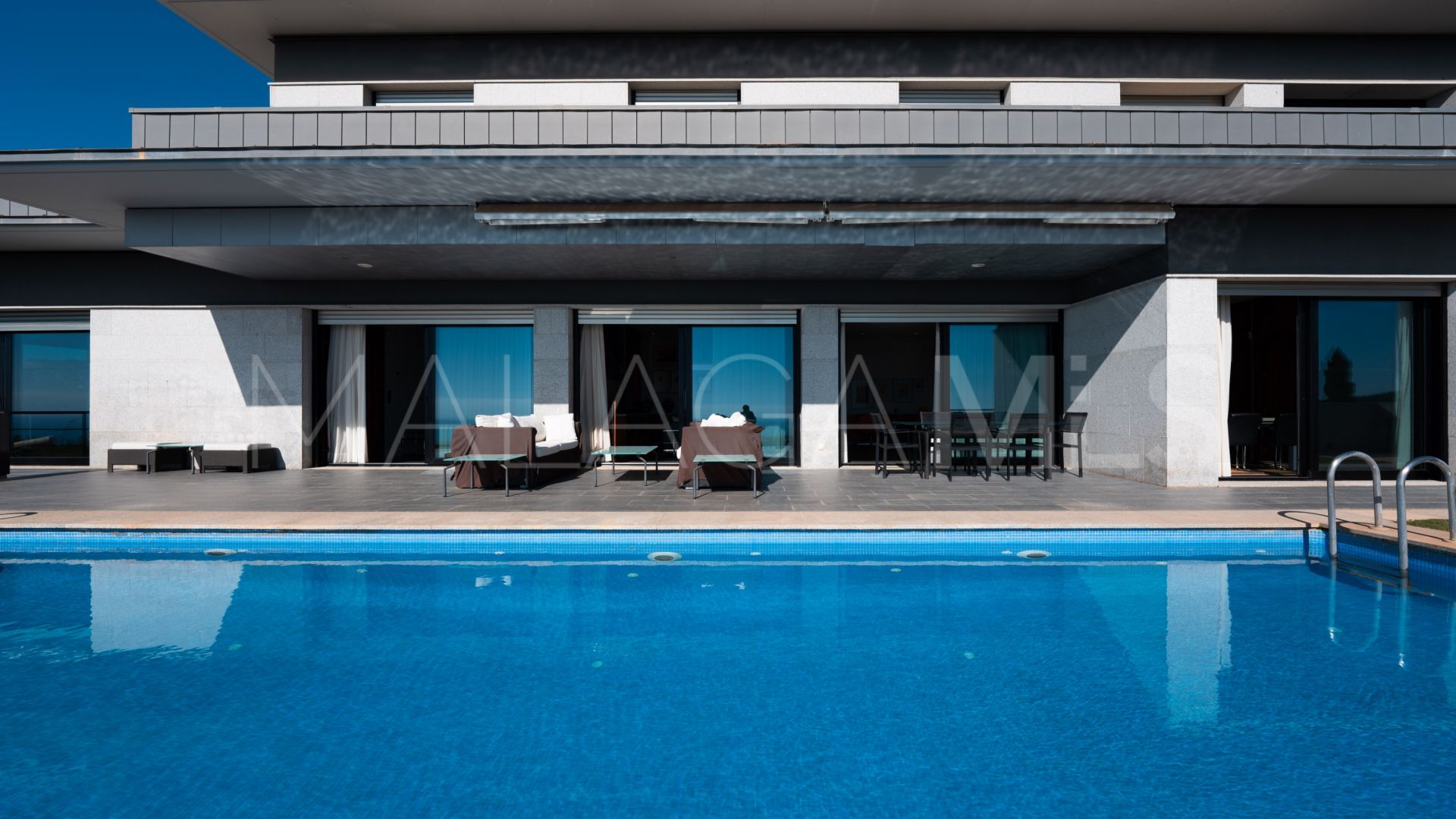 Buy villa in Los Monteros