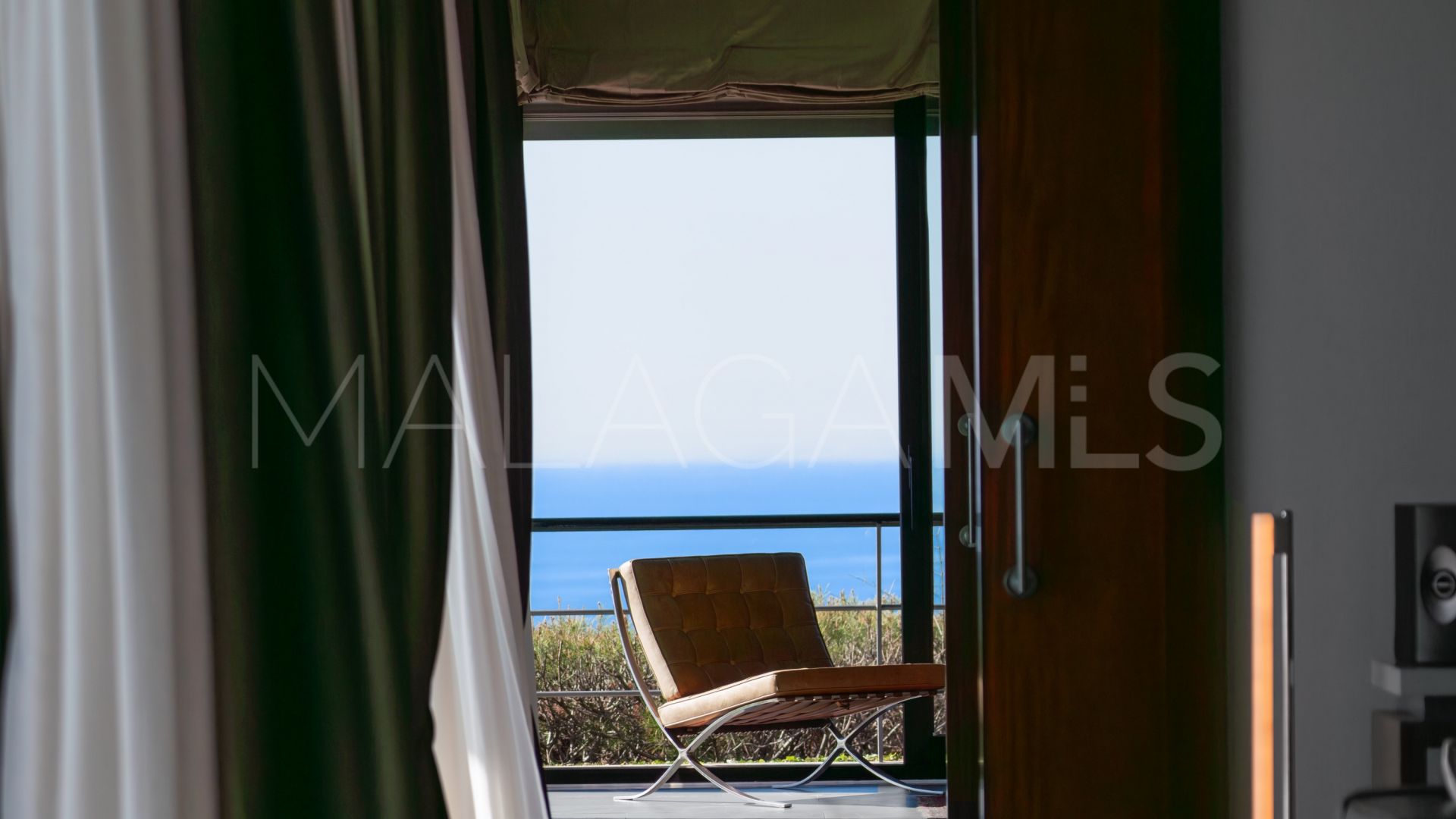 Buy villa in Los Monteros