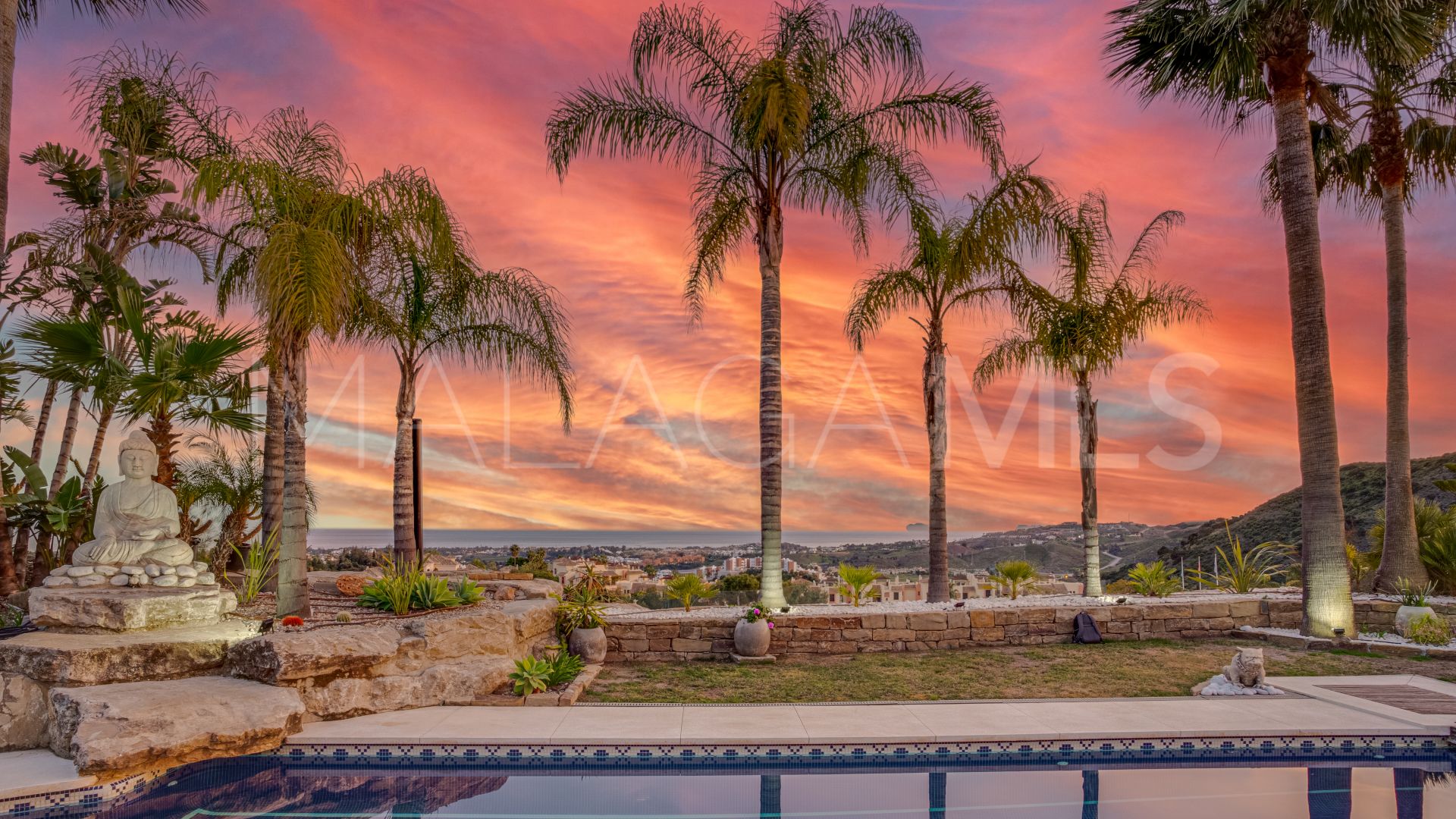 Villa for sale in Los Arqueros