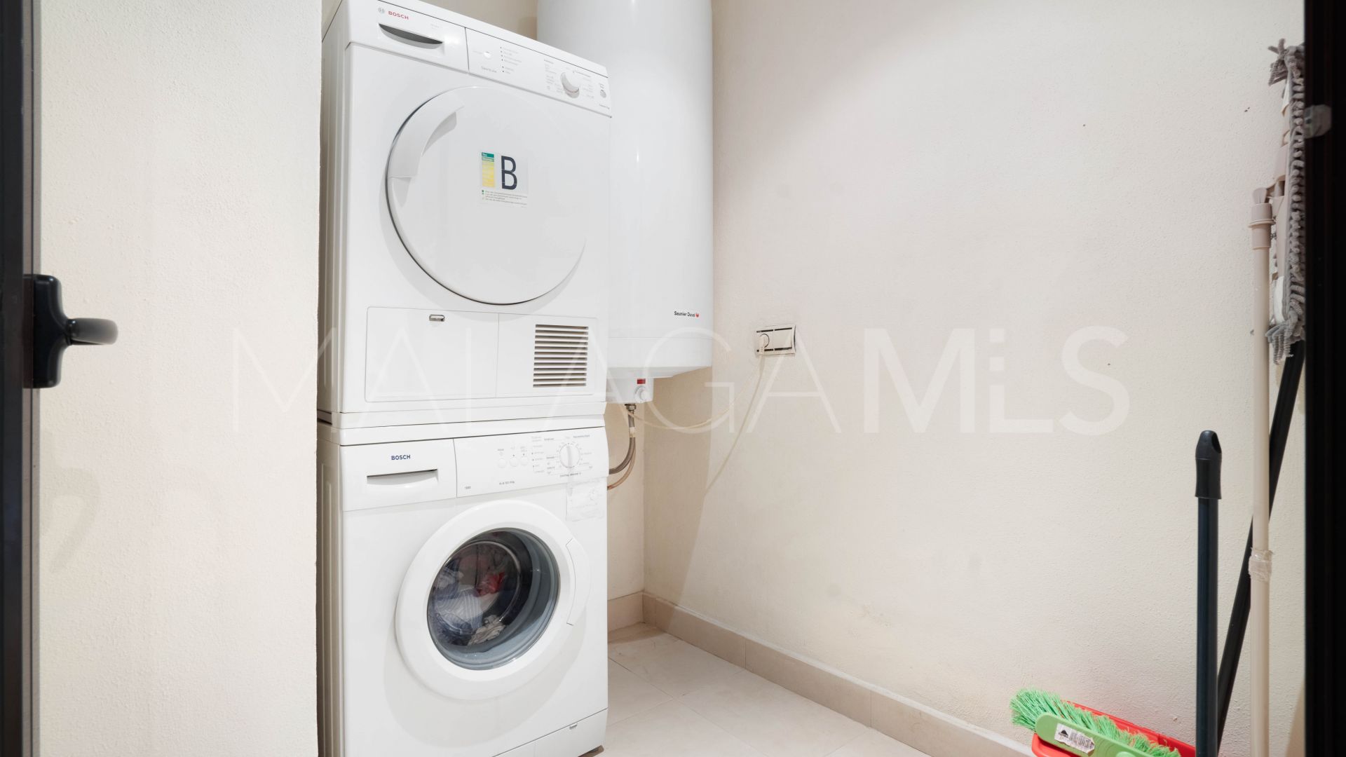 For sale Samara ground floor apartment