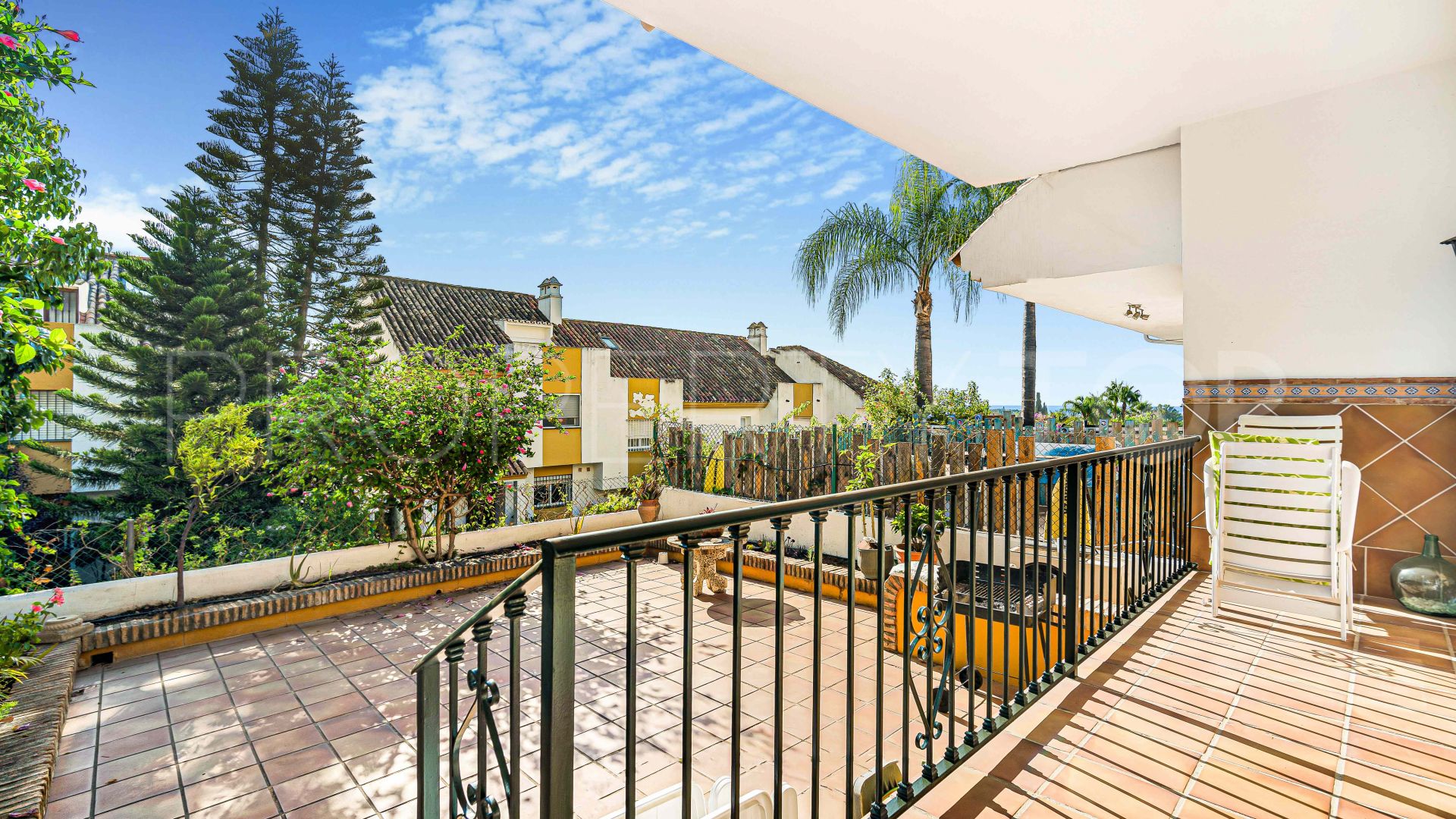 For sale town house in Monte Biarritz with 4 bedrooms