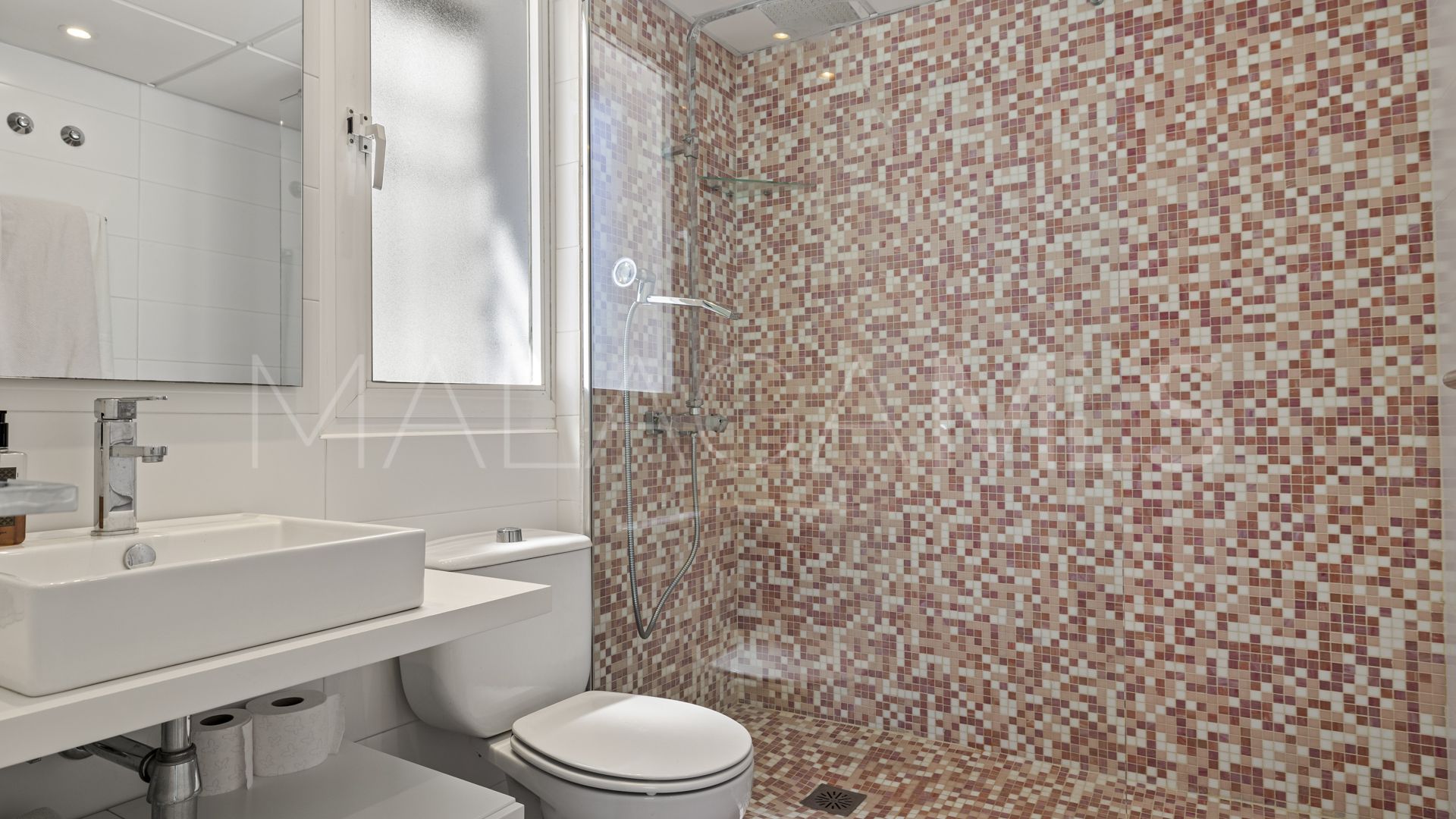 Town house for sale in Los Toreros