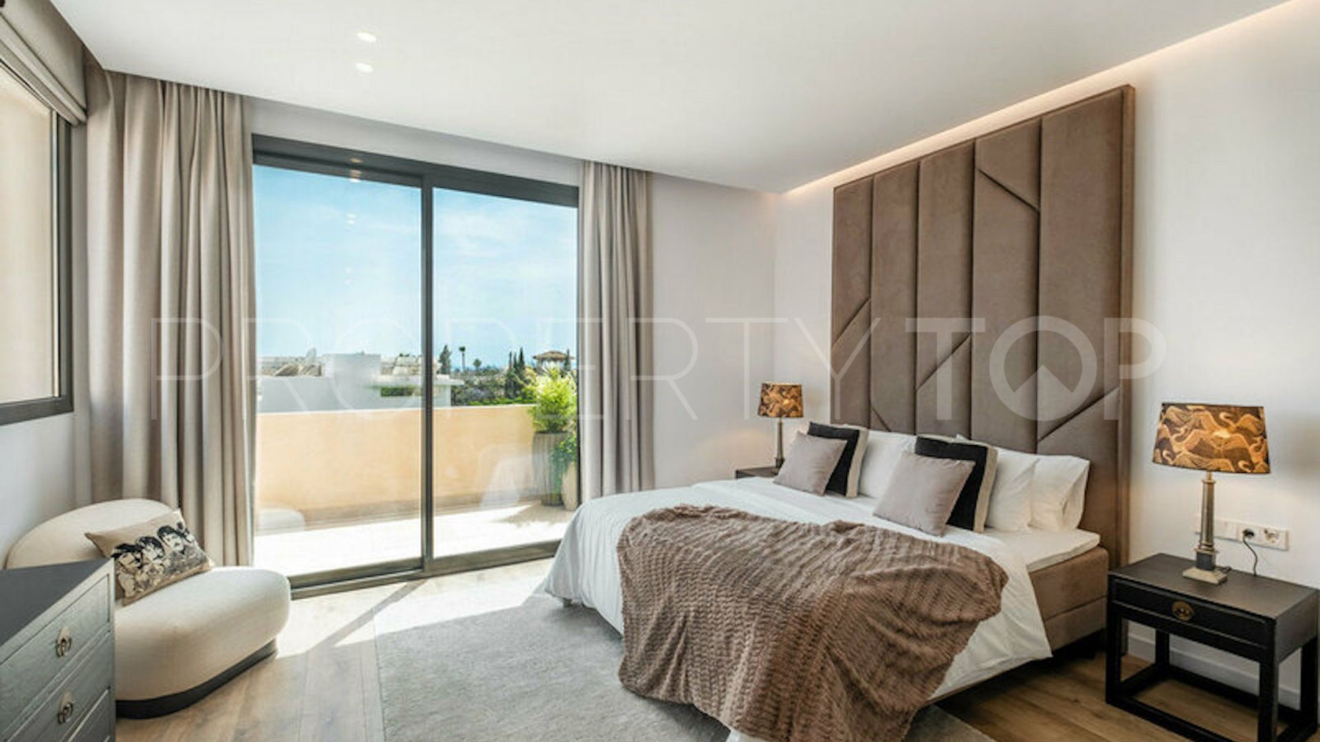 Villa con 4 dormitorios en venta en Paraiso Alto