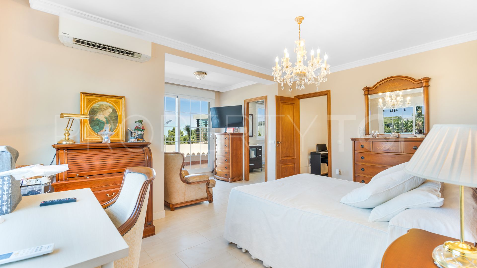 Villa en venta en Guadalmina Alta