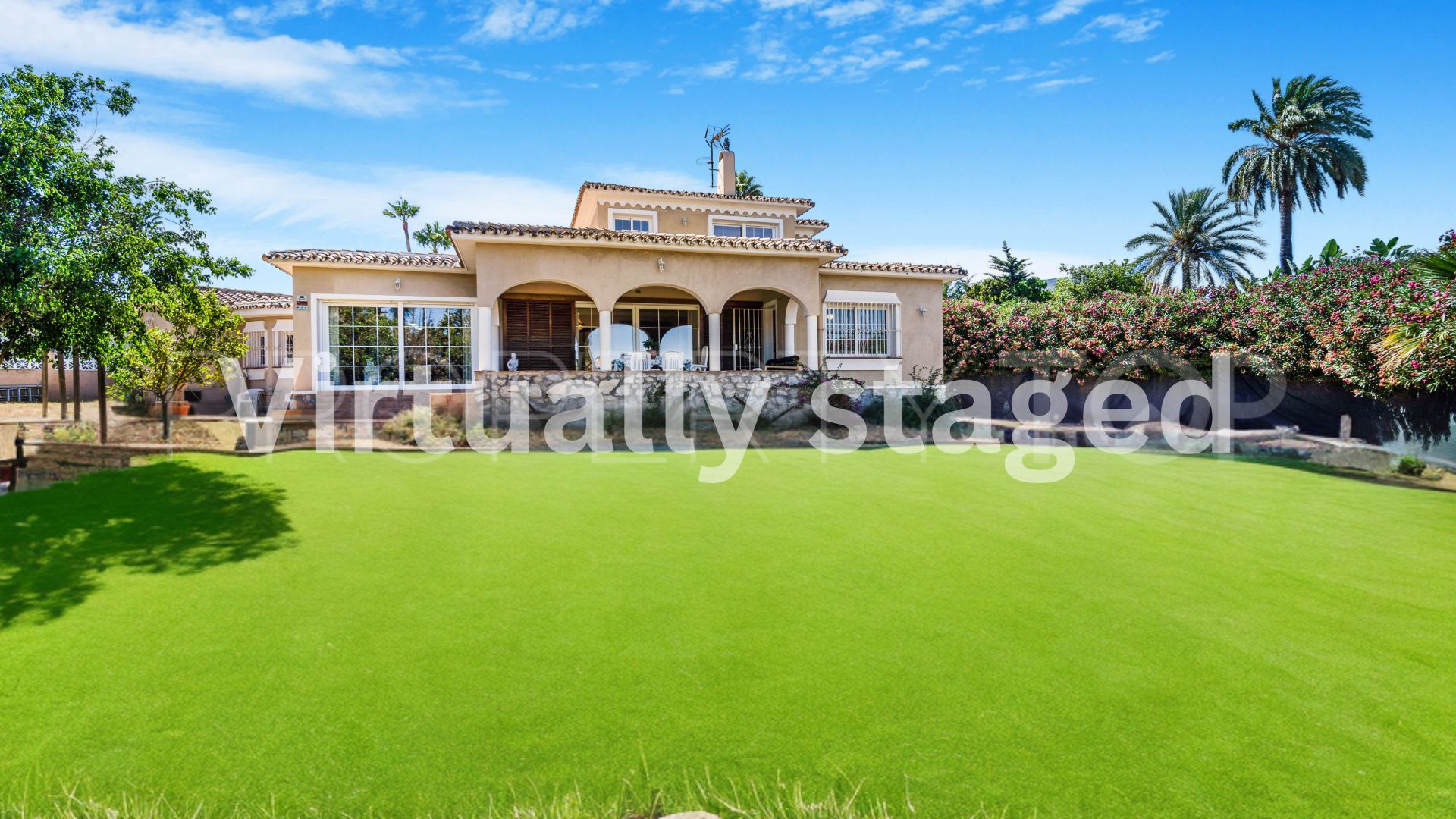 For sale villa in Guadalmina Alta