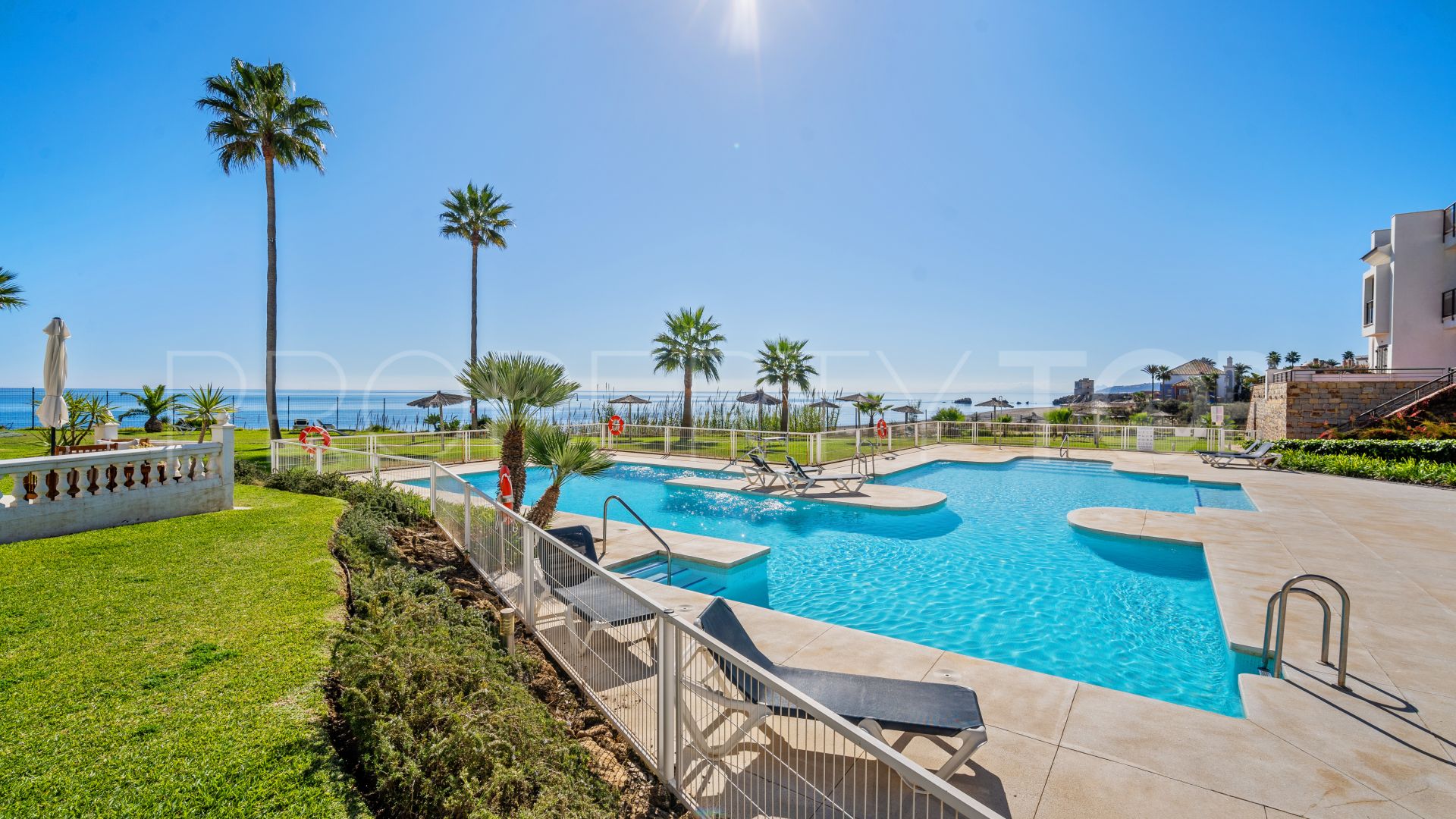 Property with garage for sale in Casares del Mar