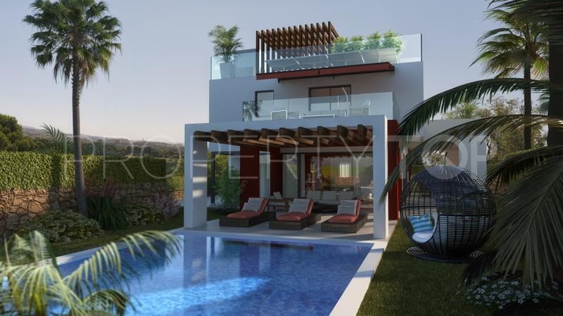 For sale 5 bedrooms villa in Rio Real Golf