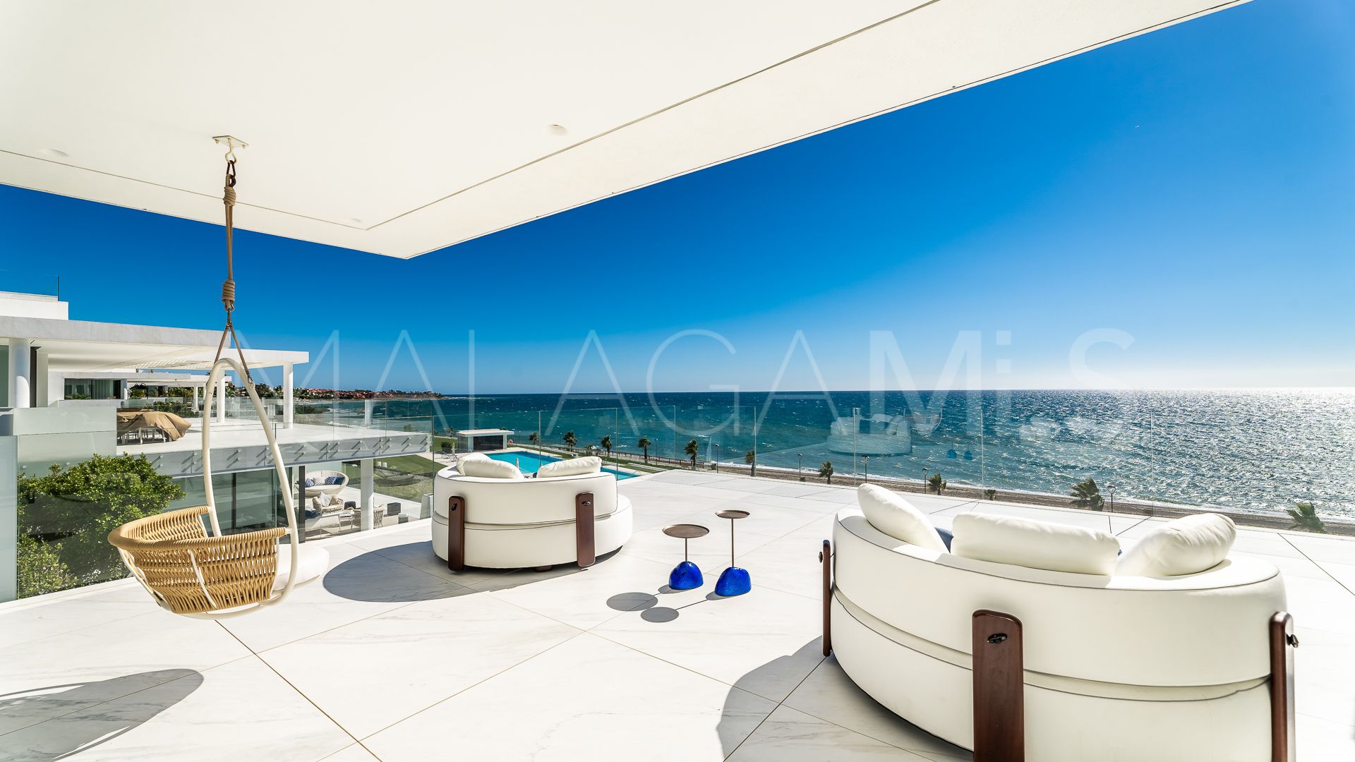 Emare 4 bedrooms penthouse for sale