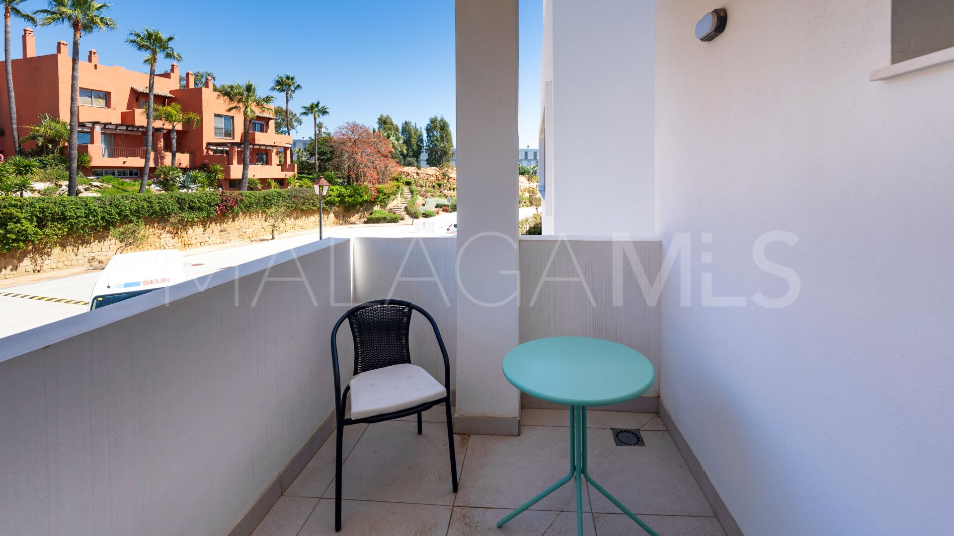 Adosado for sale with 4 bedrooms in Manilva