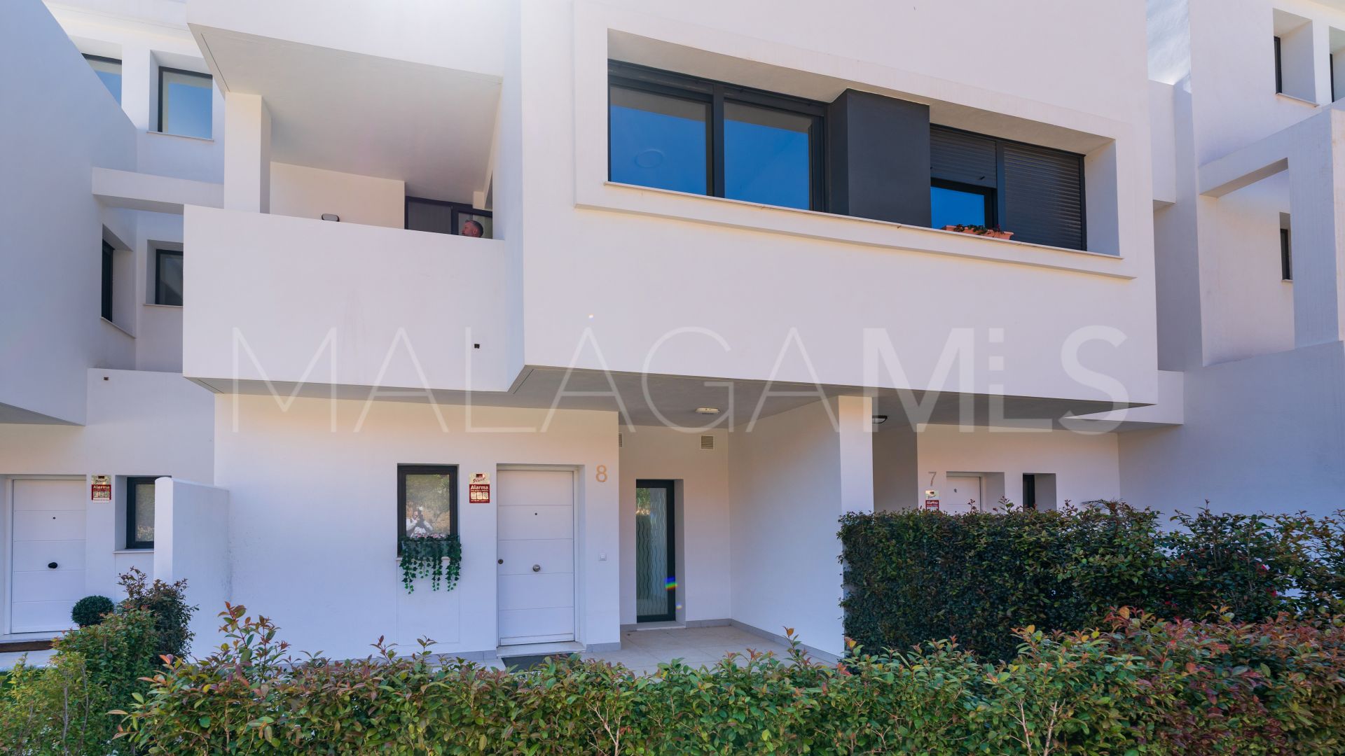 Adosado for sale with 4 bedrooms in Manilva
