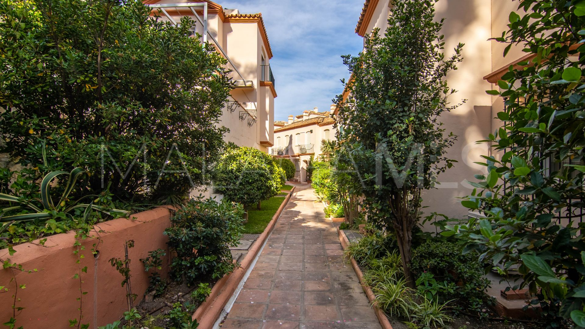 Maison de ville for sale in Estepona Ville