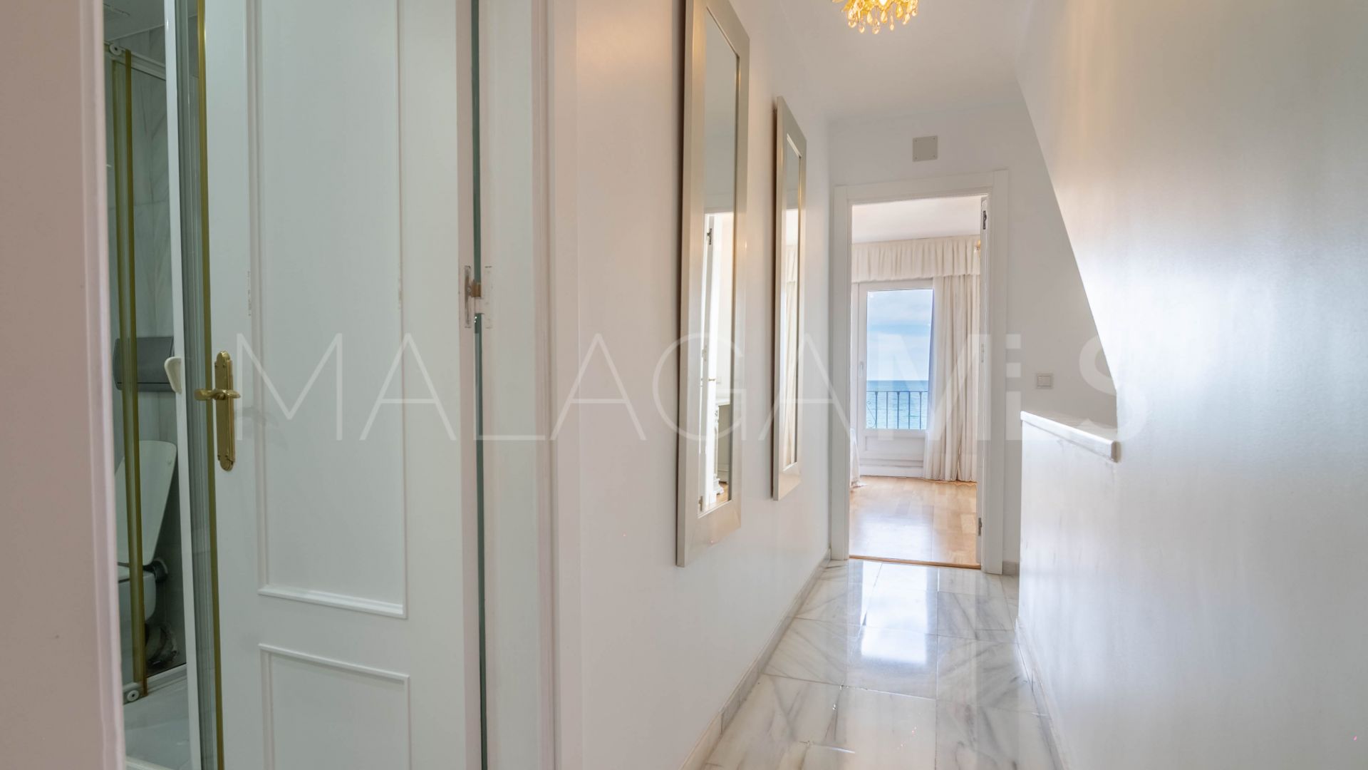 Maison de ville for sale in Estepona Ville