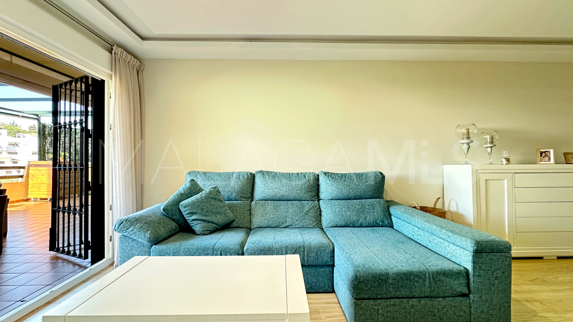 Apartamento planta baja with 2 bedrooms for sale in Las Joyas