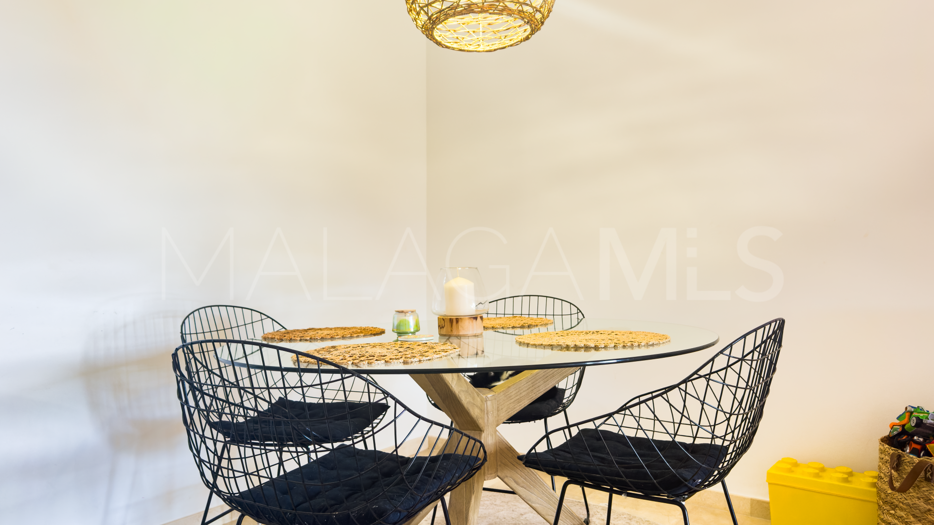 Markplanslägenhet for sale in Los Granados de Duquesa