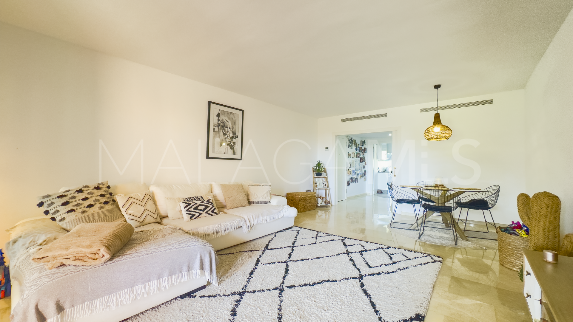 Markplanslägenhet for sale in Los Granados de Duquesa