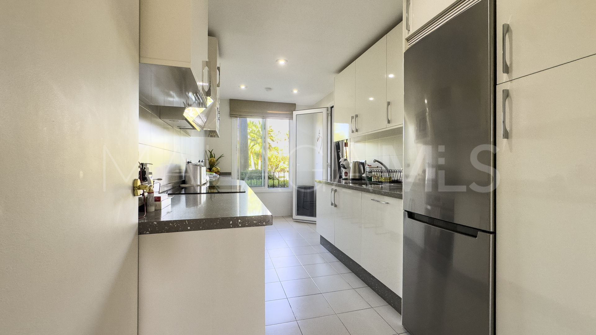 Markplanslägenhet for sale in Los Granados de Duquesa