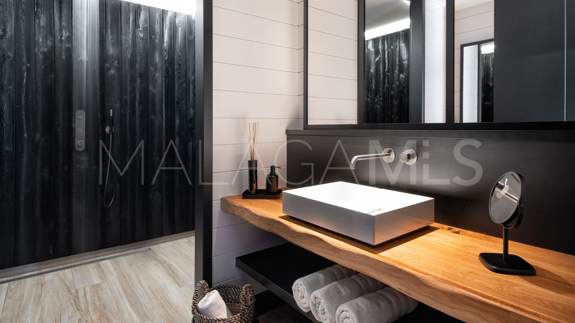 Se vende villa in Valle Romano with 4 bedrooms