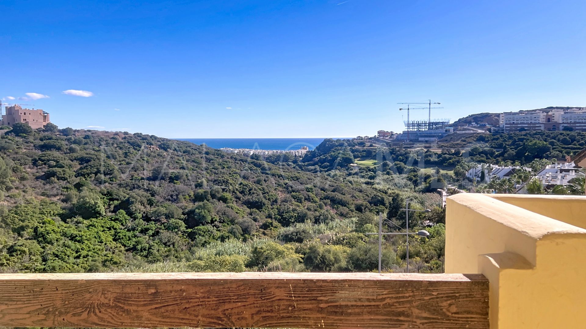 Lägenhet for sale in Duquesa Village