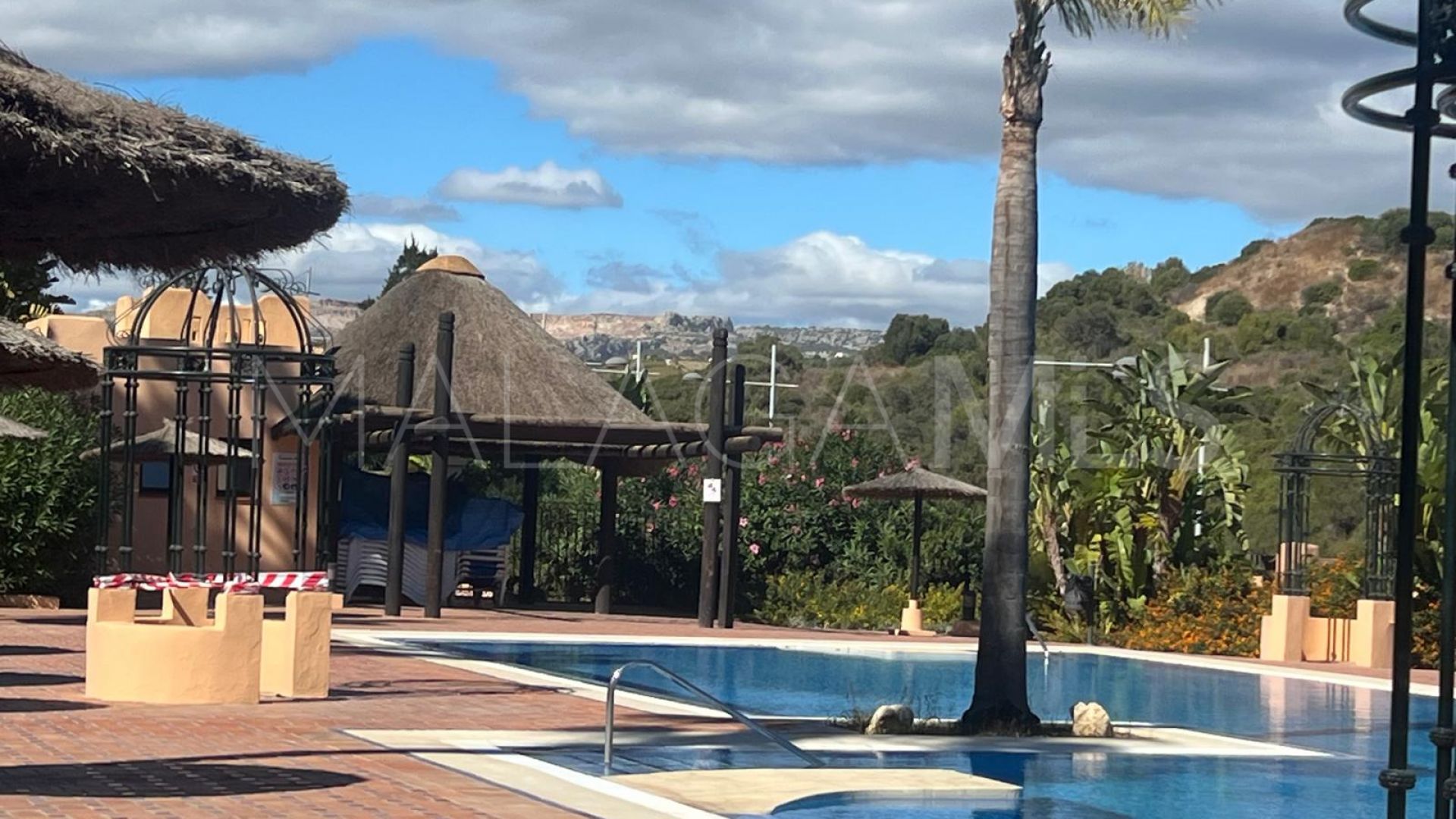 Lägenhet for sale in Duquesa Village