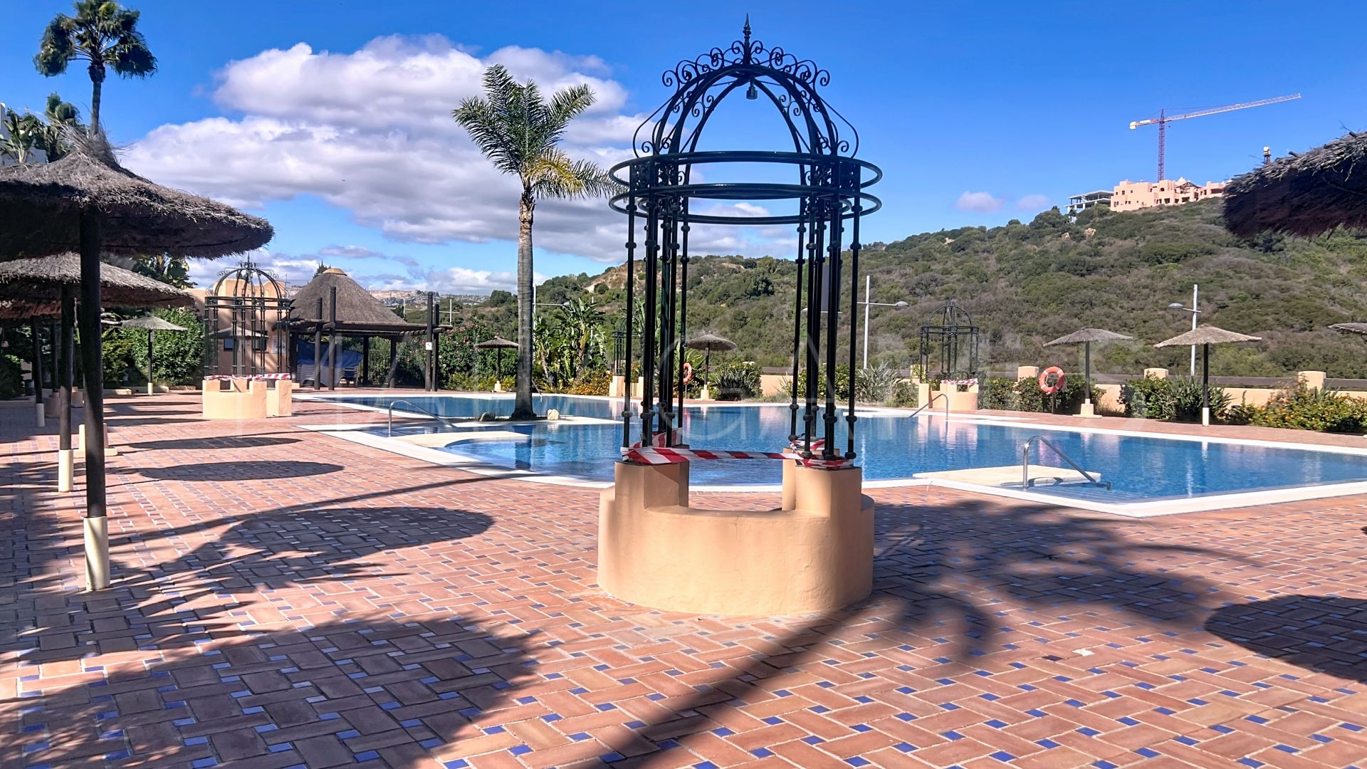 Lägenhet for sale in Duquesa Village