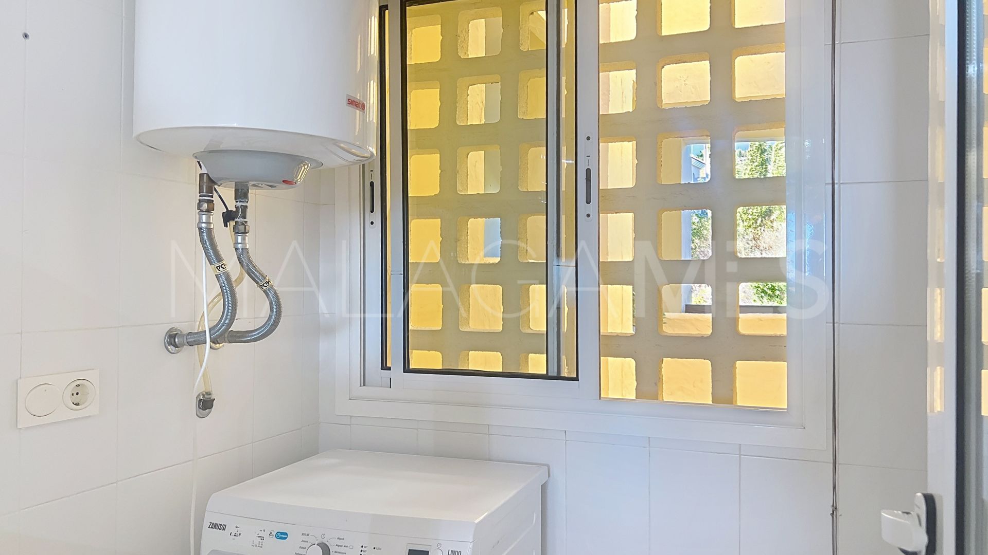 Lägenhet for sale in Duquesa Village