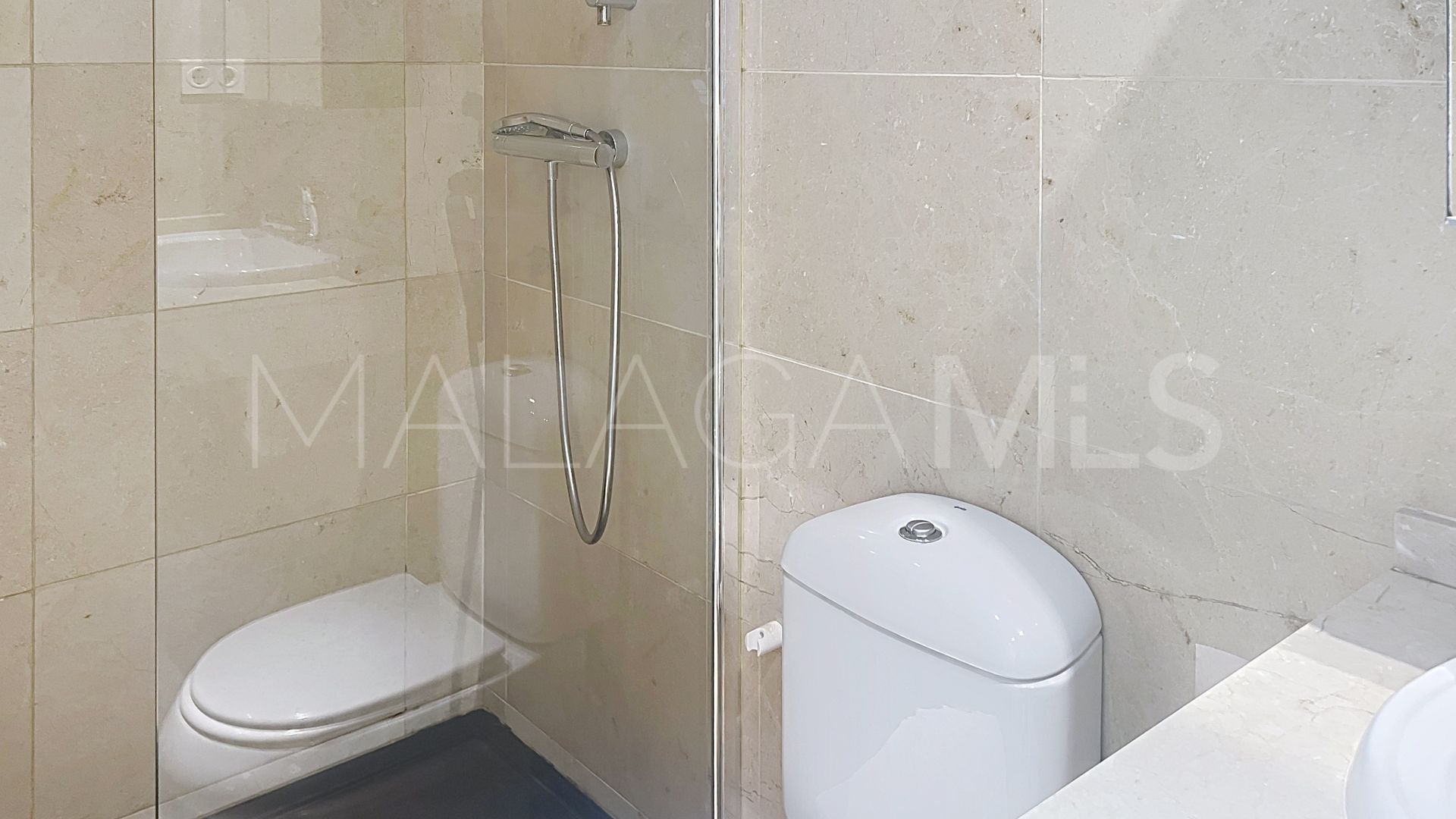 Lägenhet for sale in Duquesa Village