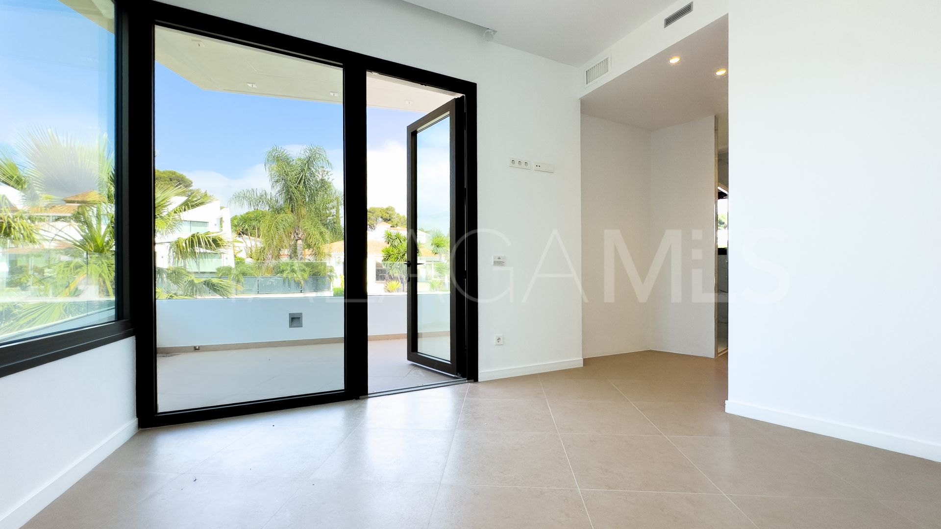 Villa for sale in Monte Biarritz