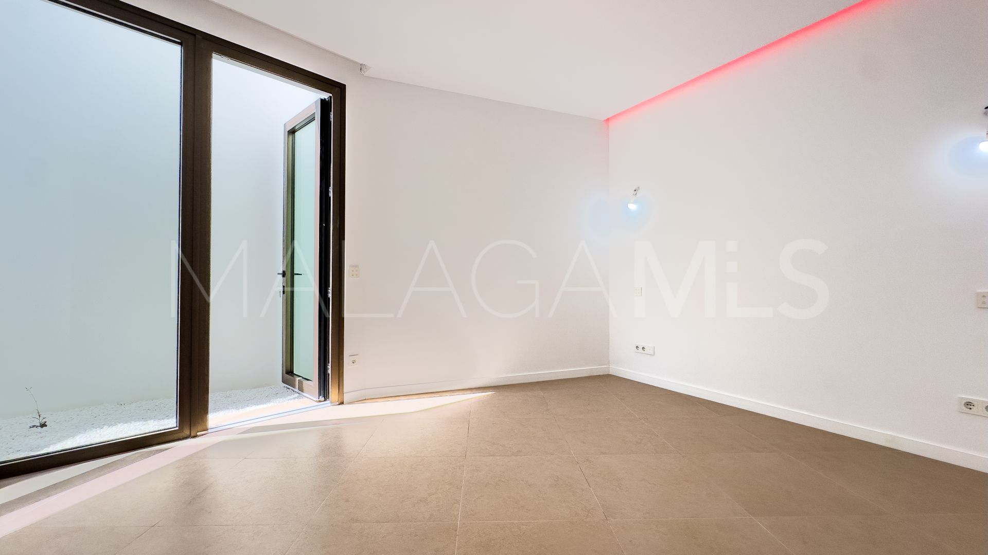 Villa for sale in Monte Biarritz