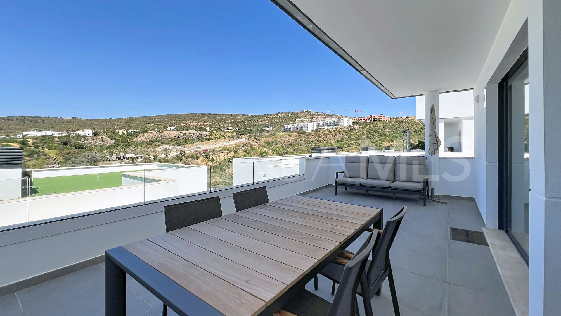 Adosado for sale in Bahia de las Rocas with 4 bedrooms