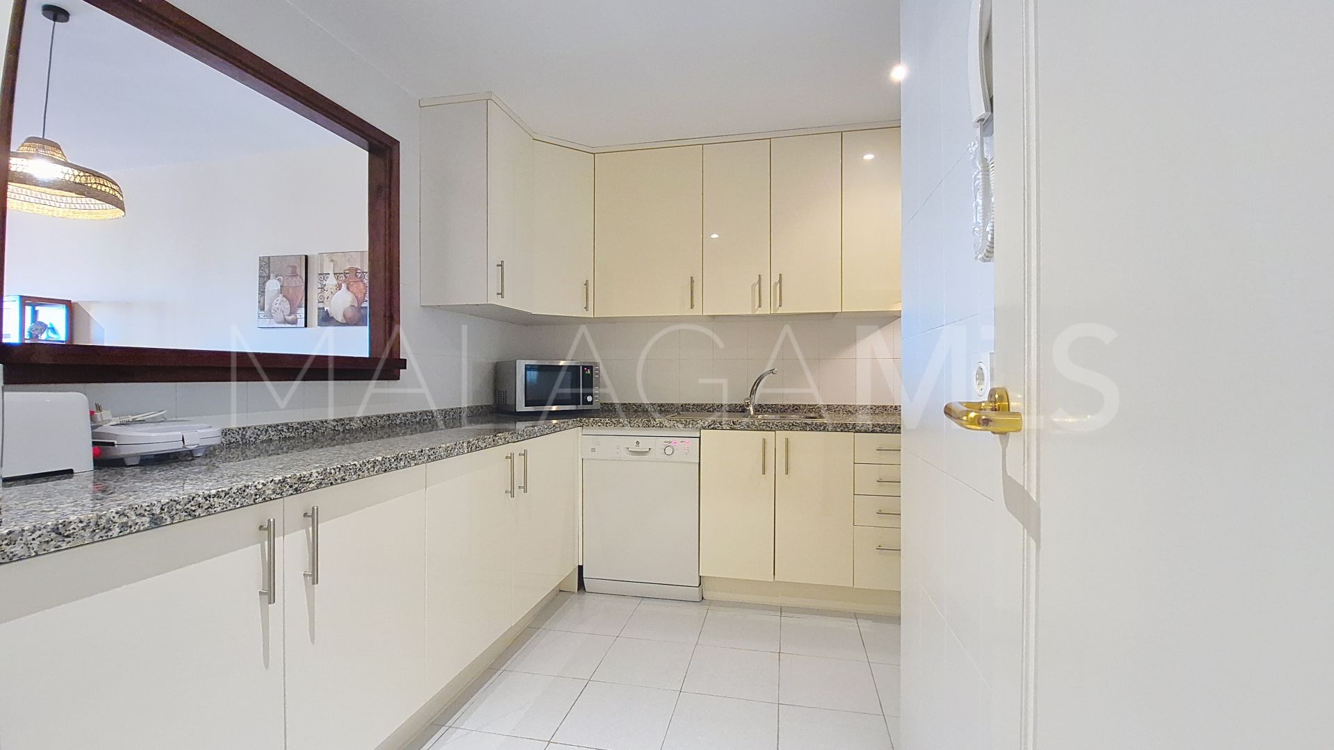 Erdgeschosswohnung for sale in Duquesa Village