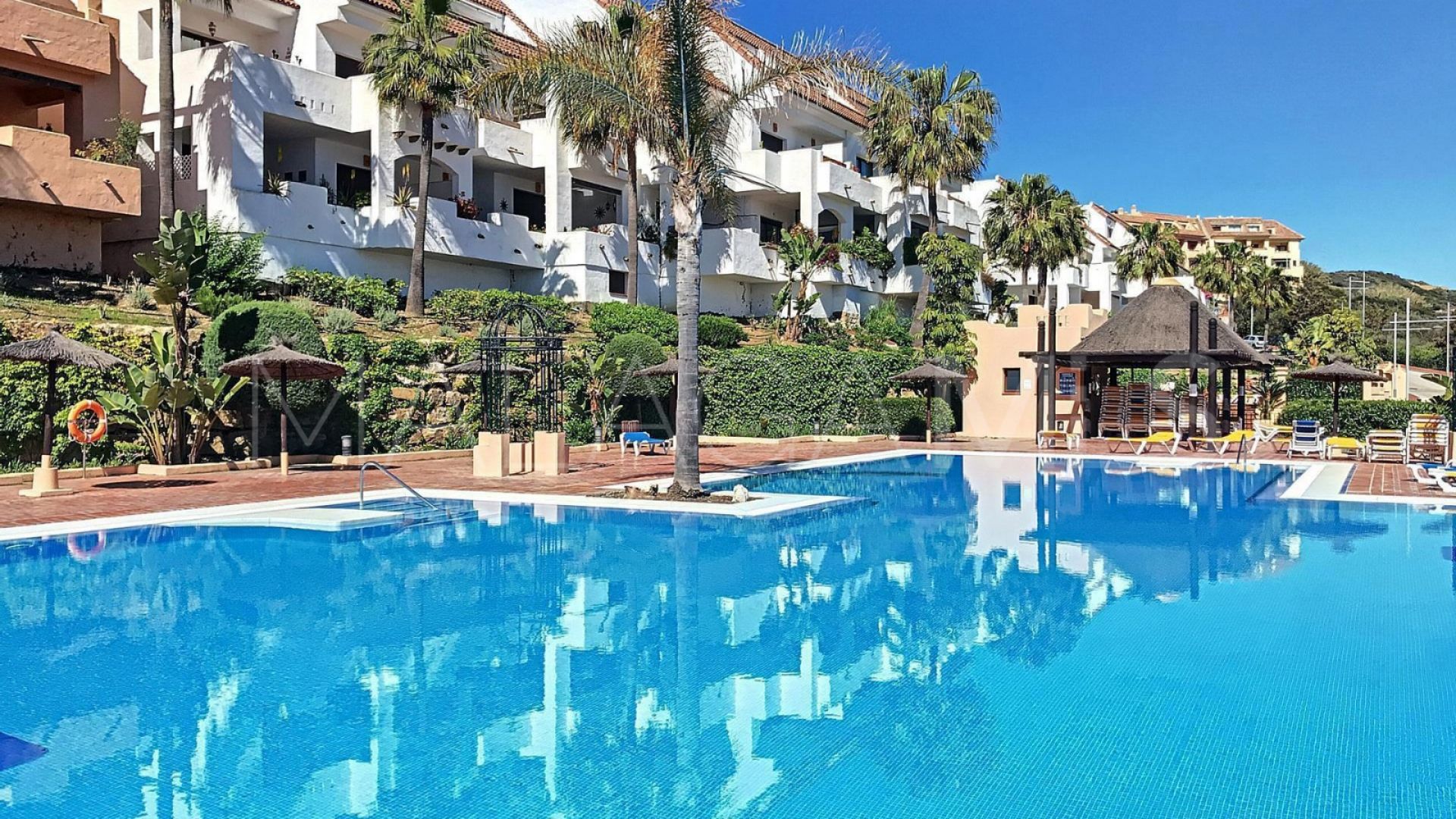 Erdgeschosswohnung for sale in Duquesa Village