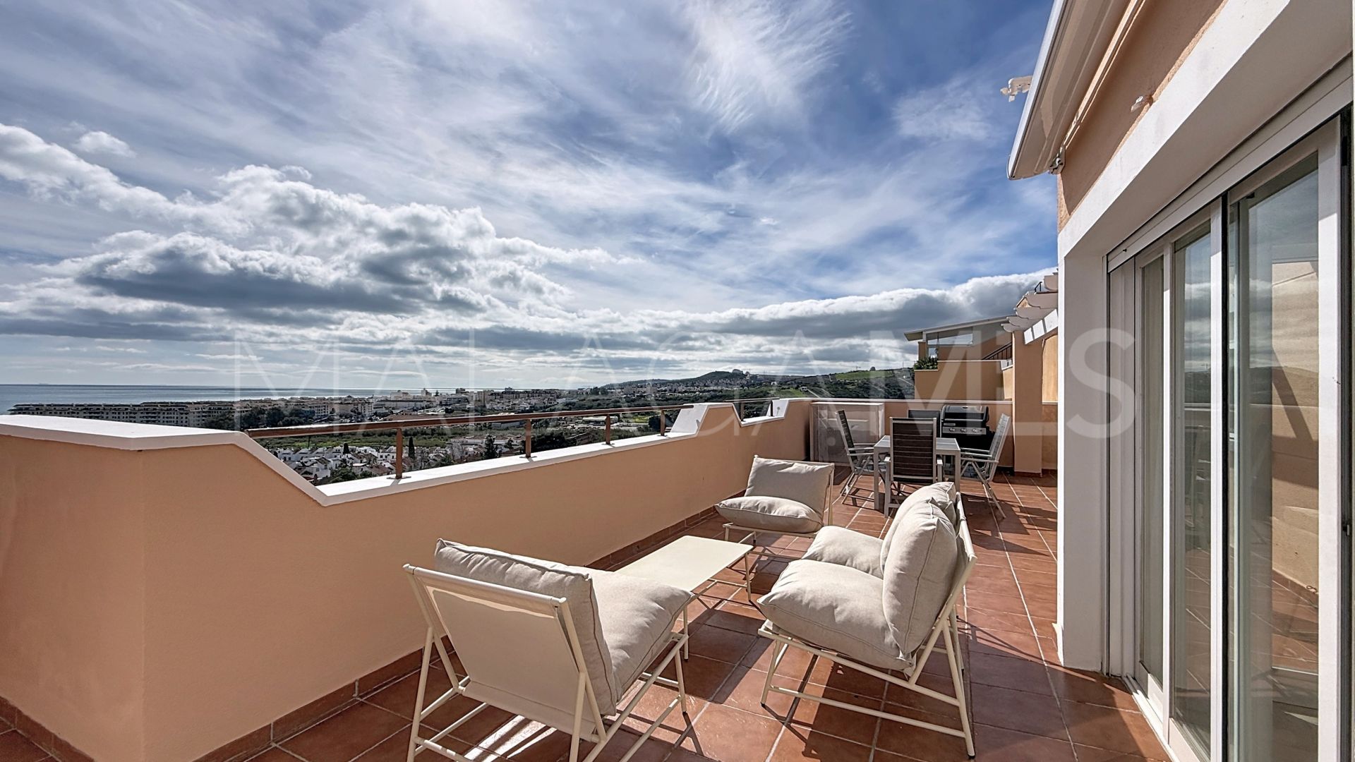 Takvåning for sale in Doña Julia