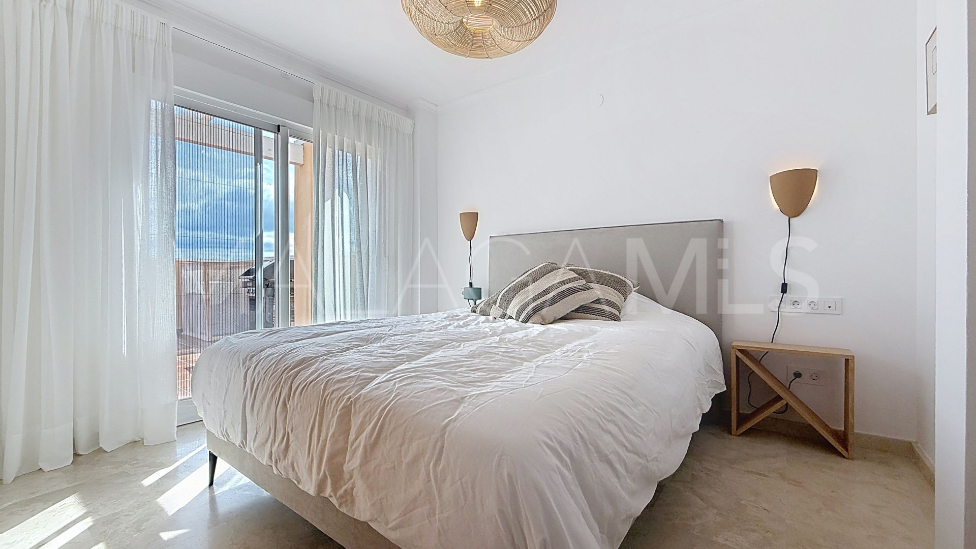 Takvåning for sale in Doña Julia