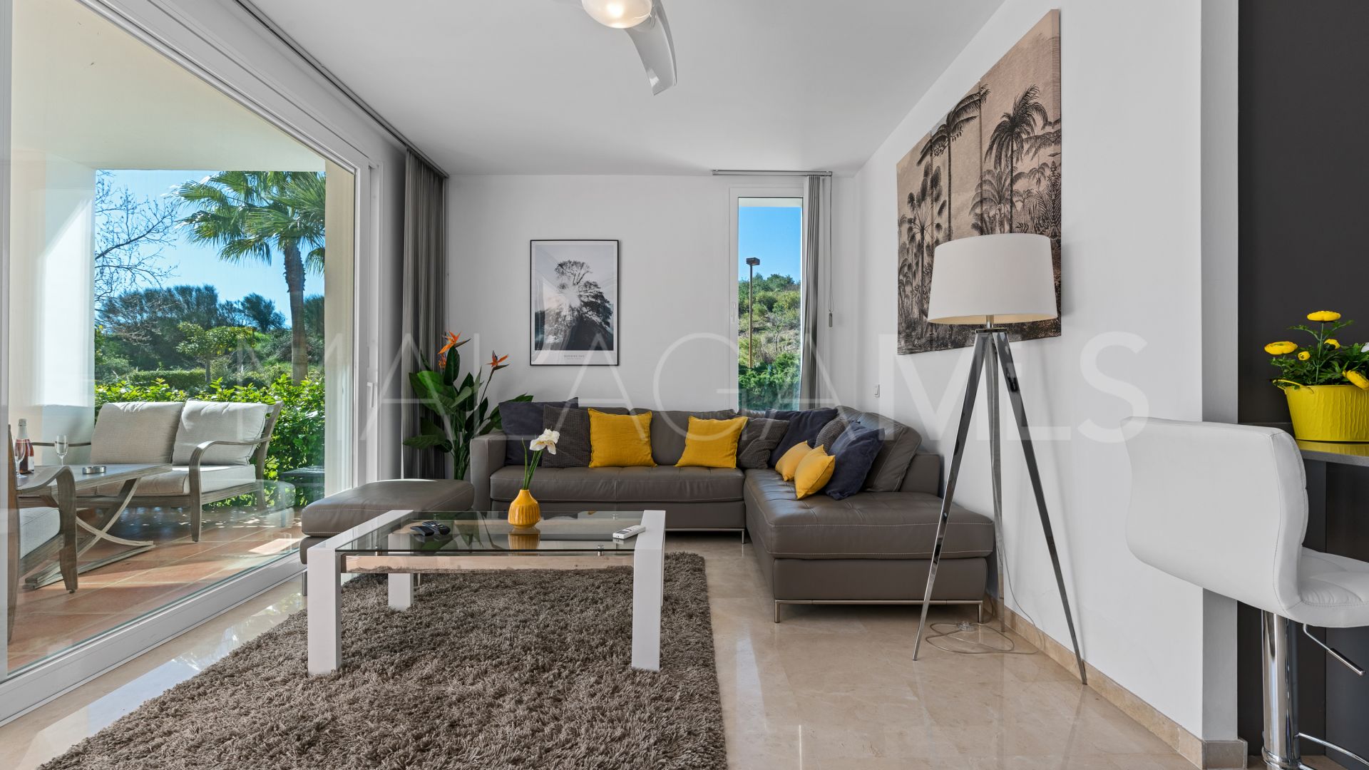 For sale 2 bedrooms apartment in Alcazaba Lagoon