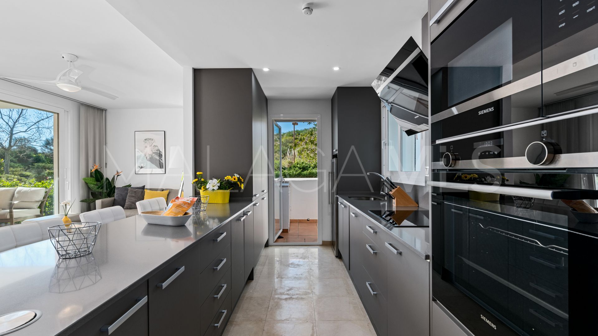 For sale 2 bedrooms apartment in Alcazaba Lagoon