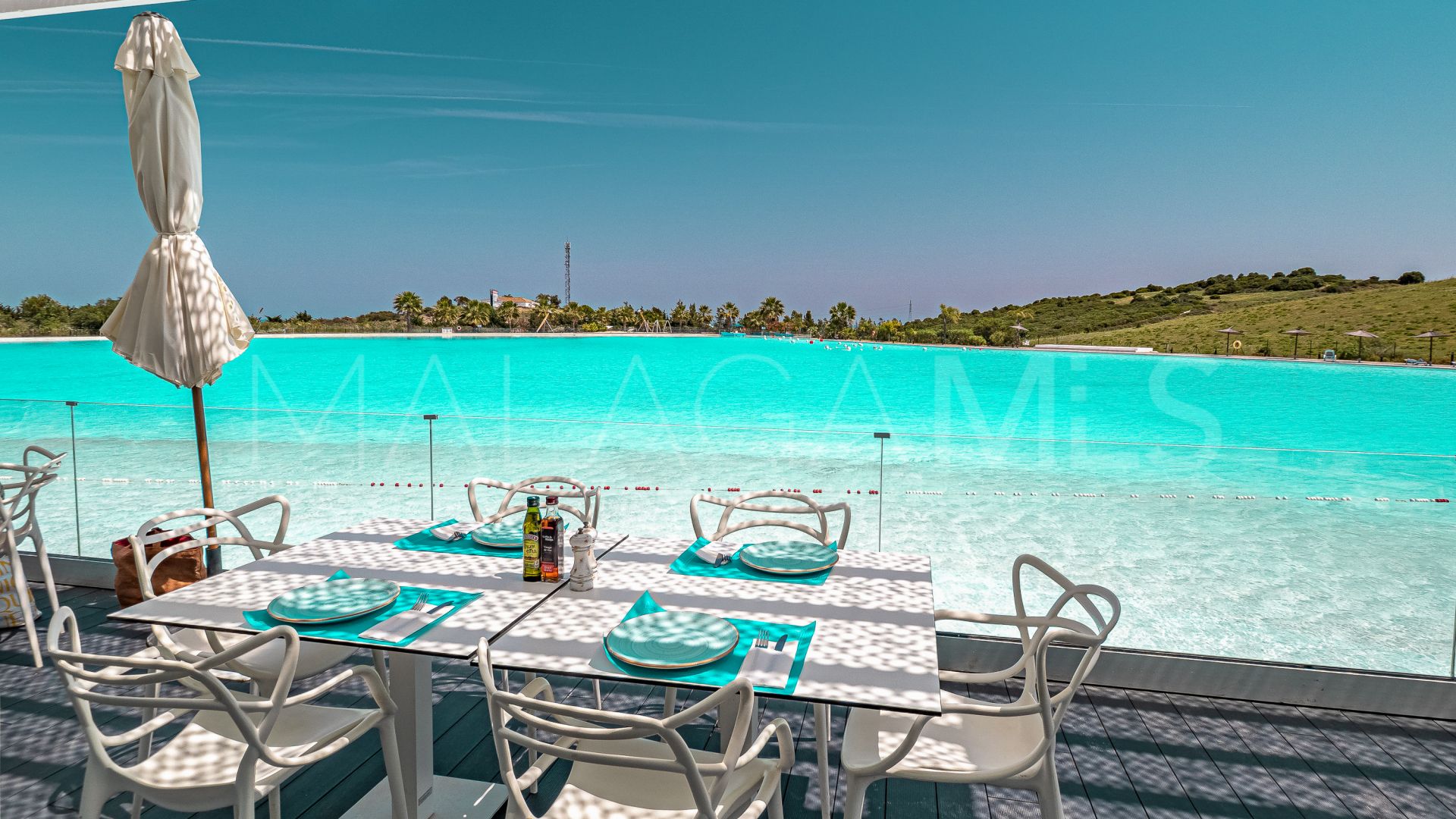 For sale 2 bedrooms apartment in Alcazaba Lagoon