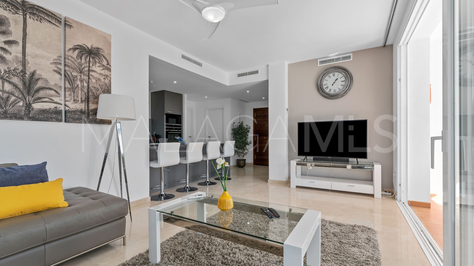 For sale 2 bedrooms apartment in Alcazaba Lagoon