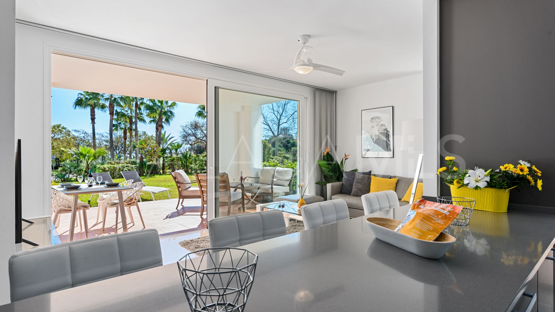 For sale 2 bedrooms apartment in Alcazaba Lagoon