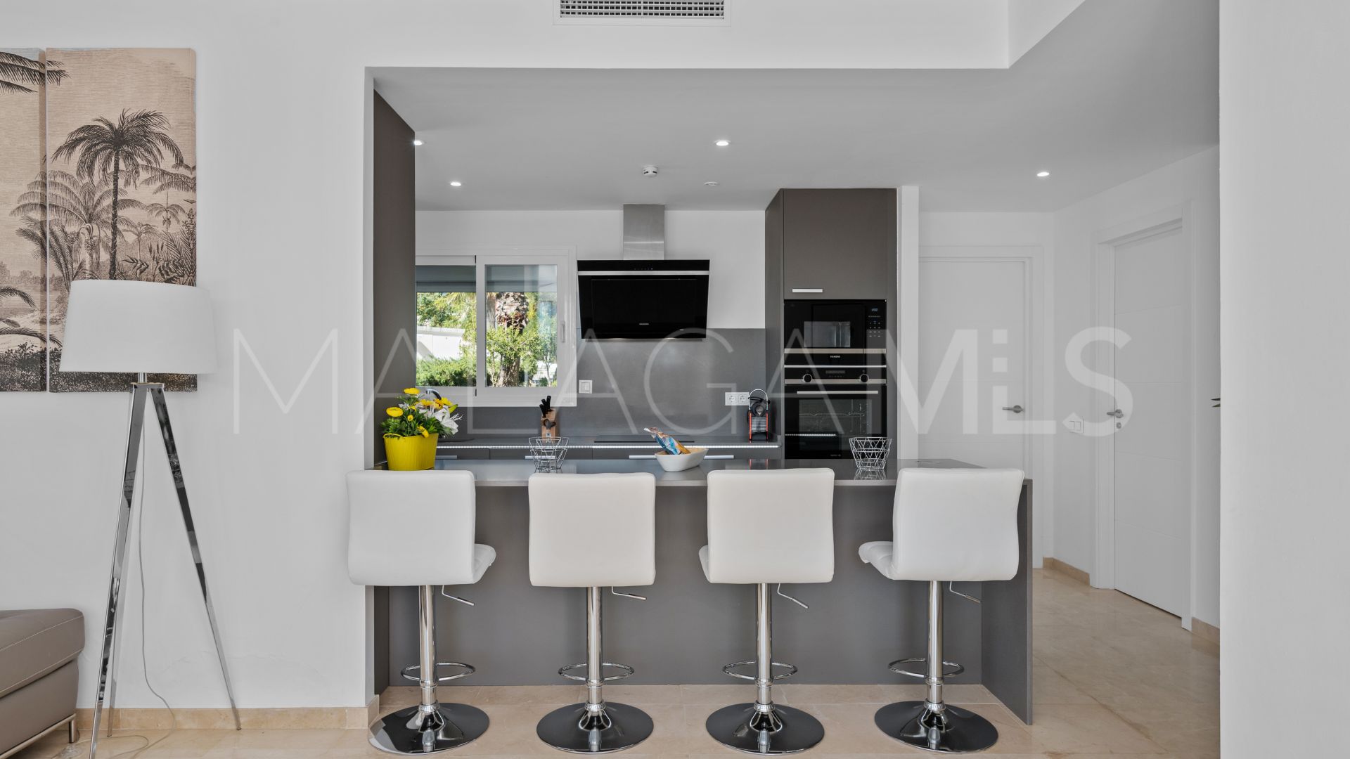 For sale 2 bedrooms apartment in Alcazaba Lagoon